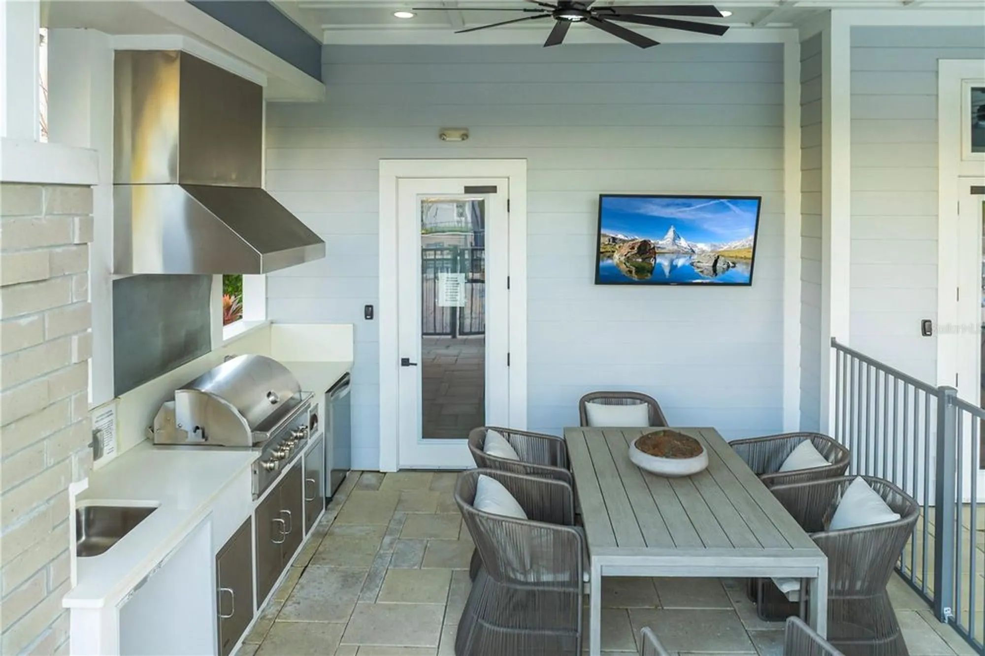 Property Slideshow image 49 of 55 | 7573 laureate blvd unit 1305, Orlando, FL, 32827