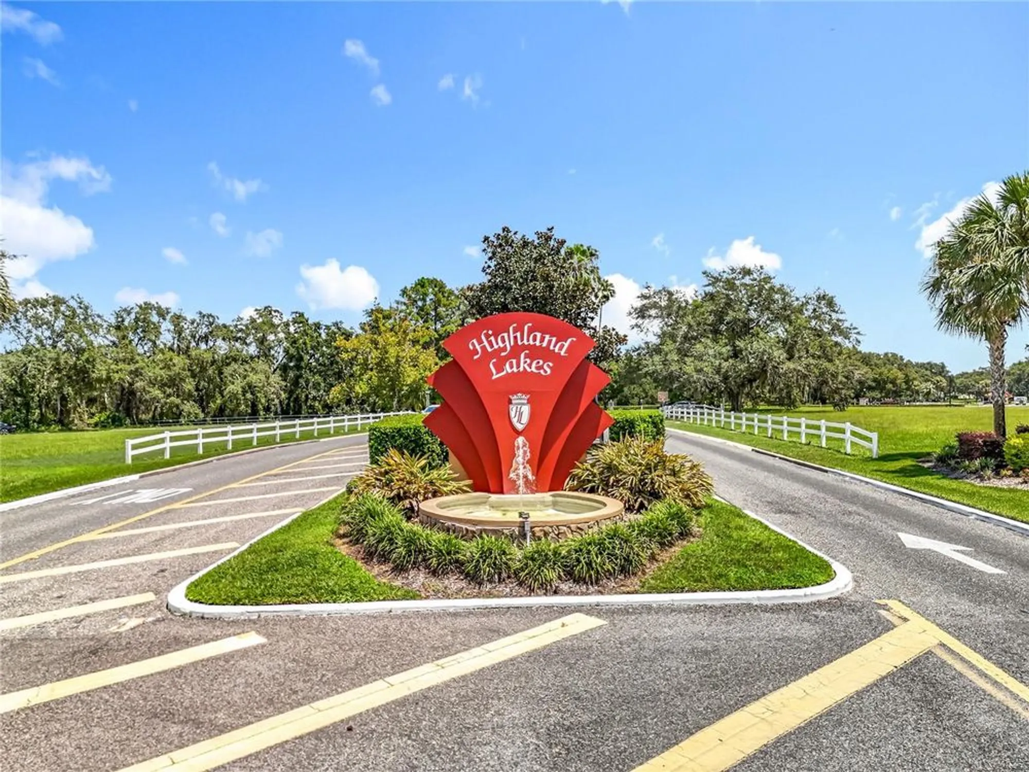 Property Slideshow image 46 of 61 | 26616 racquet cir, Leesburg, FL, 34748