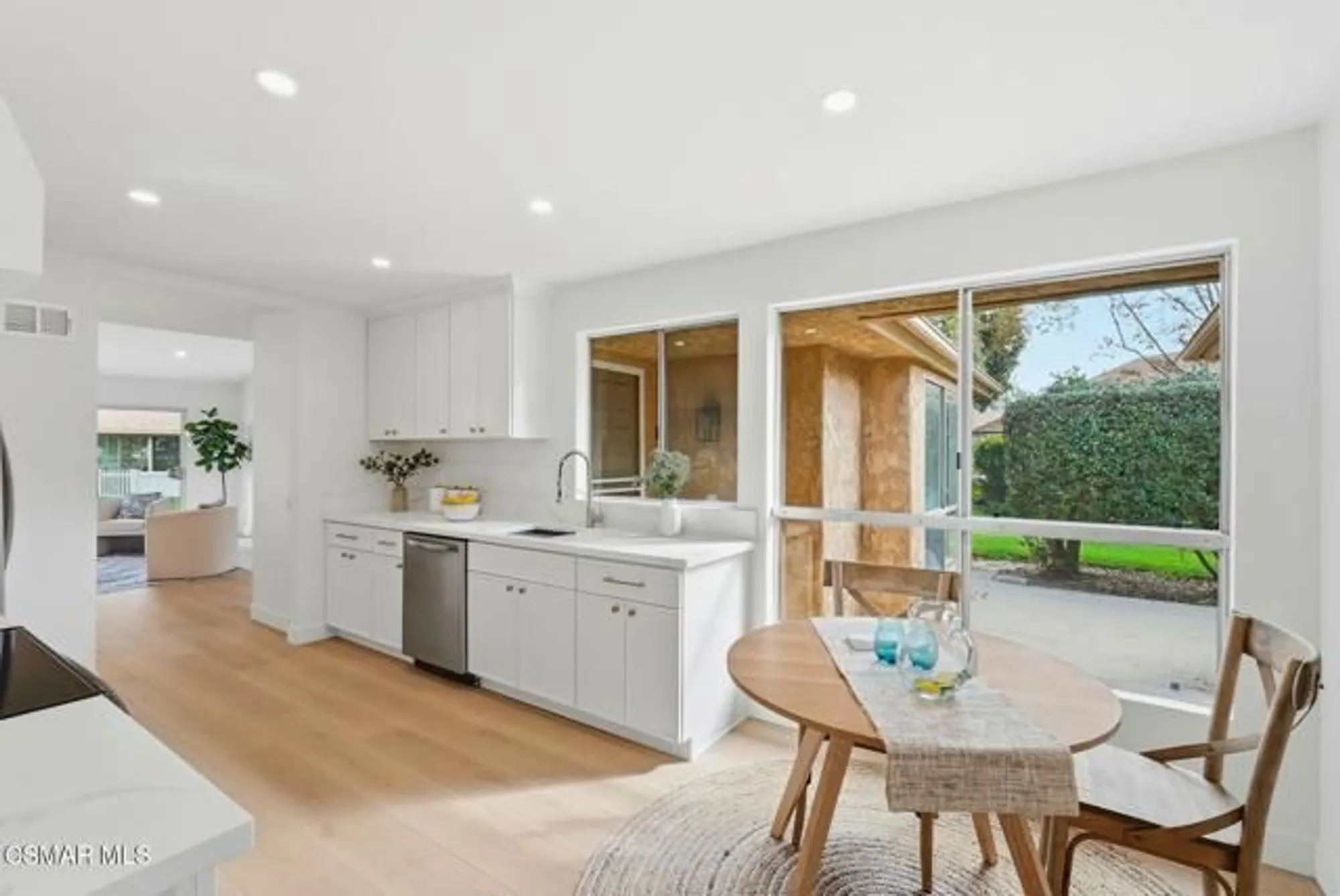 Property Slideshow image 12 of 23 | 1208 village 1, Camarillo, CA, 93012