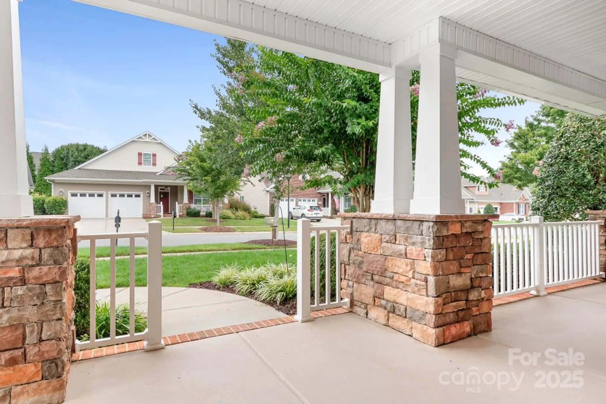 Property Slideshow image 6 of 43 | 12700 meetinghouse dr, Cornelius, NC, 28031