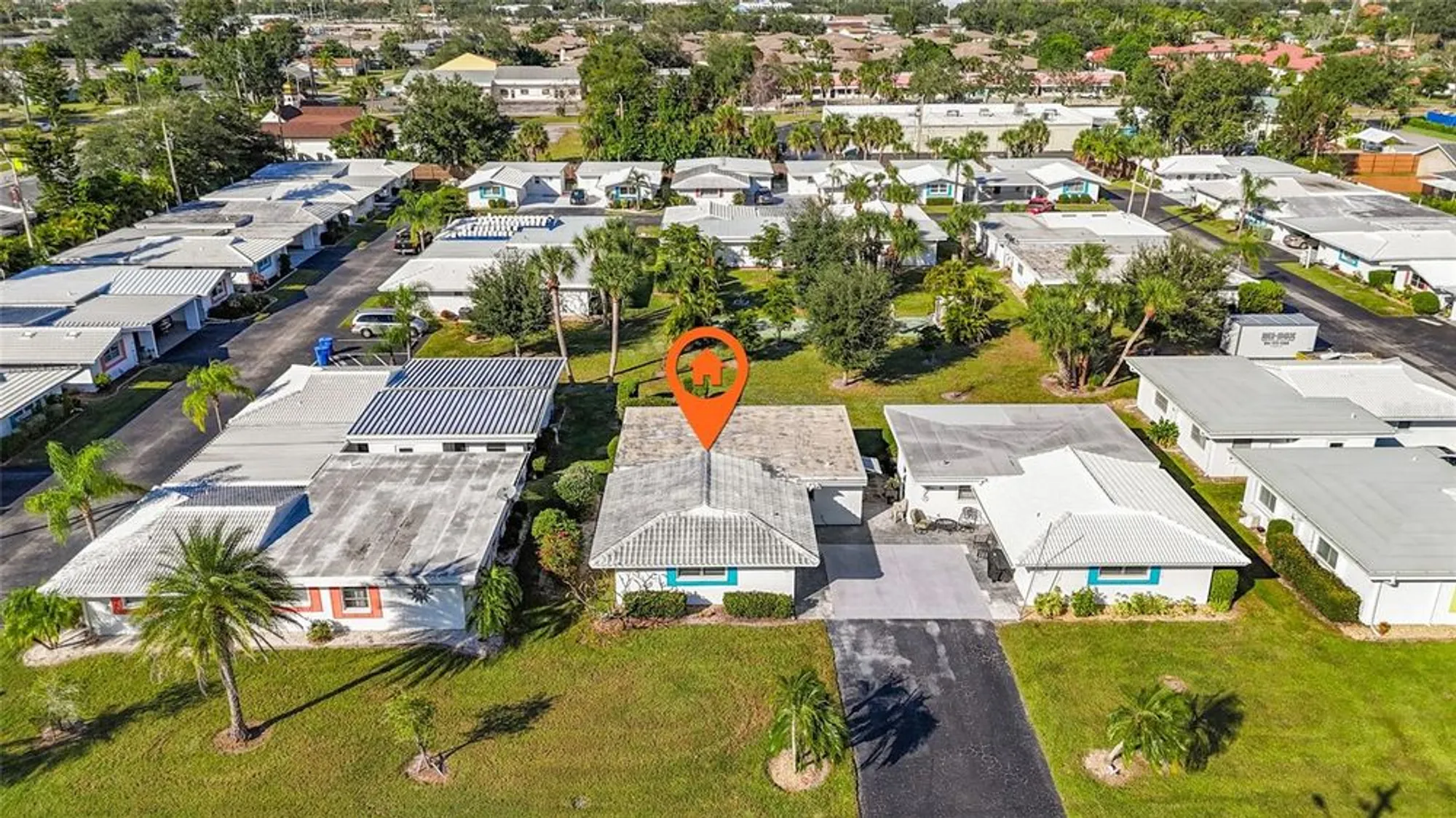 Property Slideshow image 20 of 23 | 1523 lakeside dr 15, Venice, FL, 34293