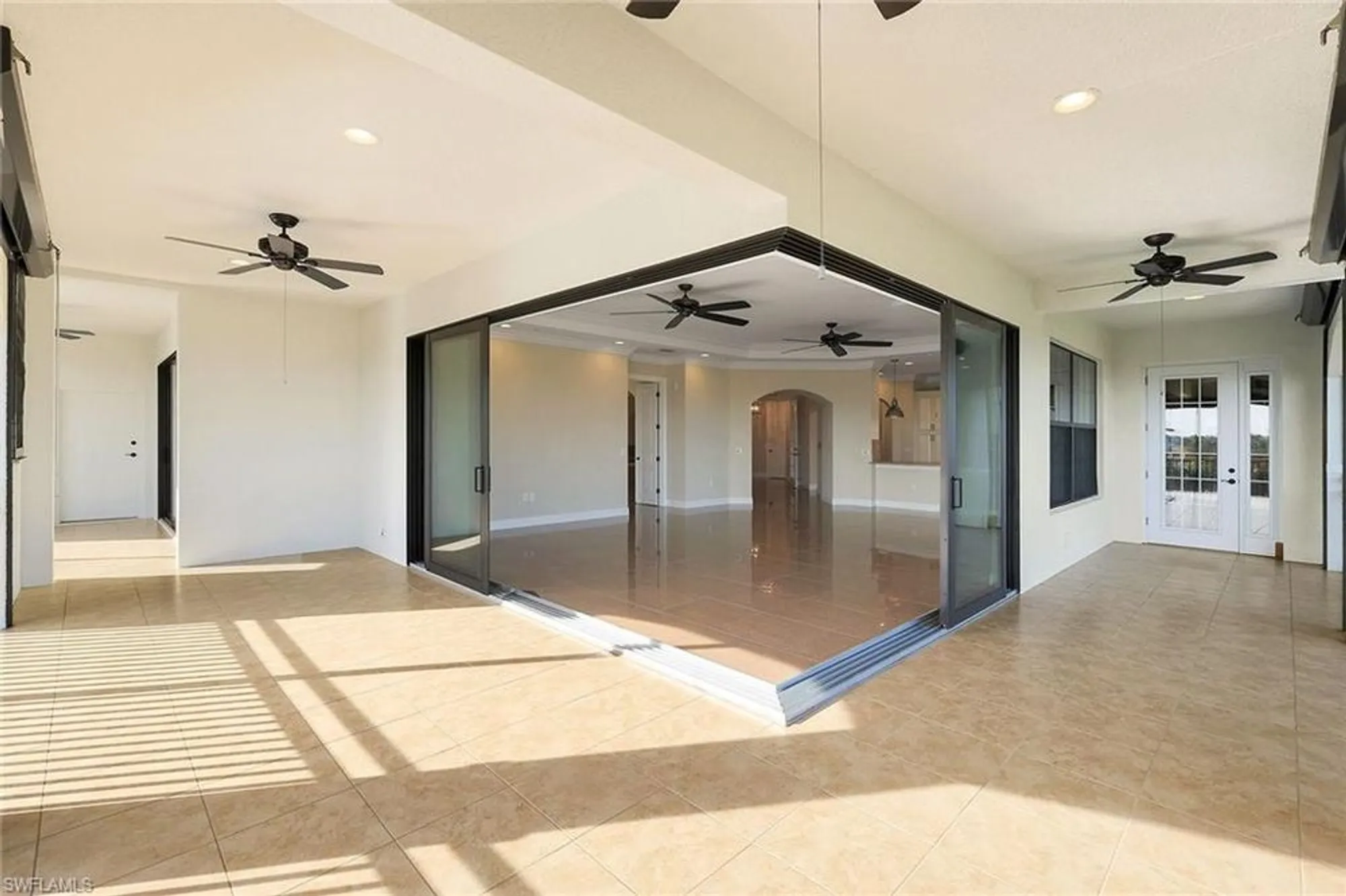 Property Slideshow image 34 of 49 | 4780 via del corso ln 402, Bonita Springs, FL, 34134