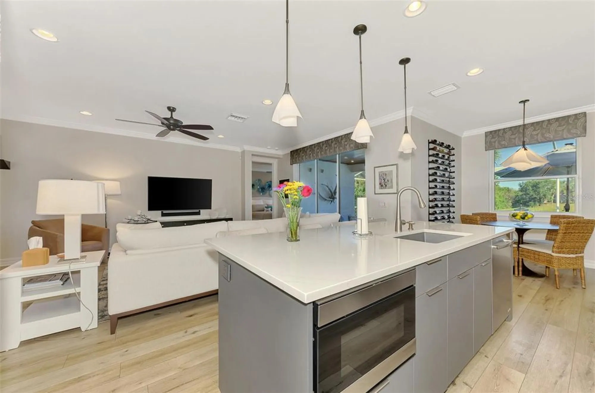 Property Slideshow image 25 of 79 | 6193 abaco dr, Sarasota, FL, 34238
