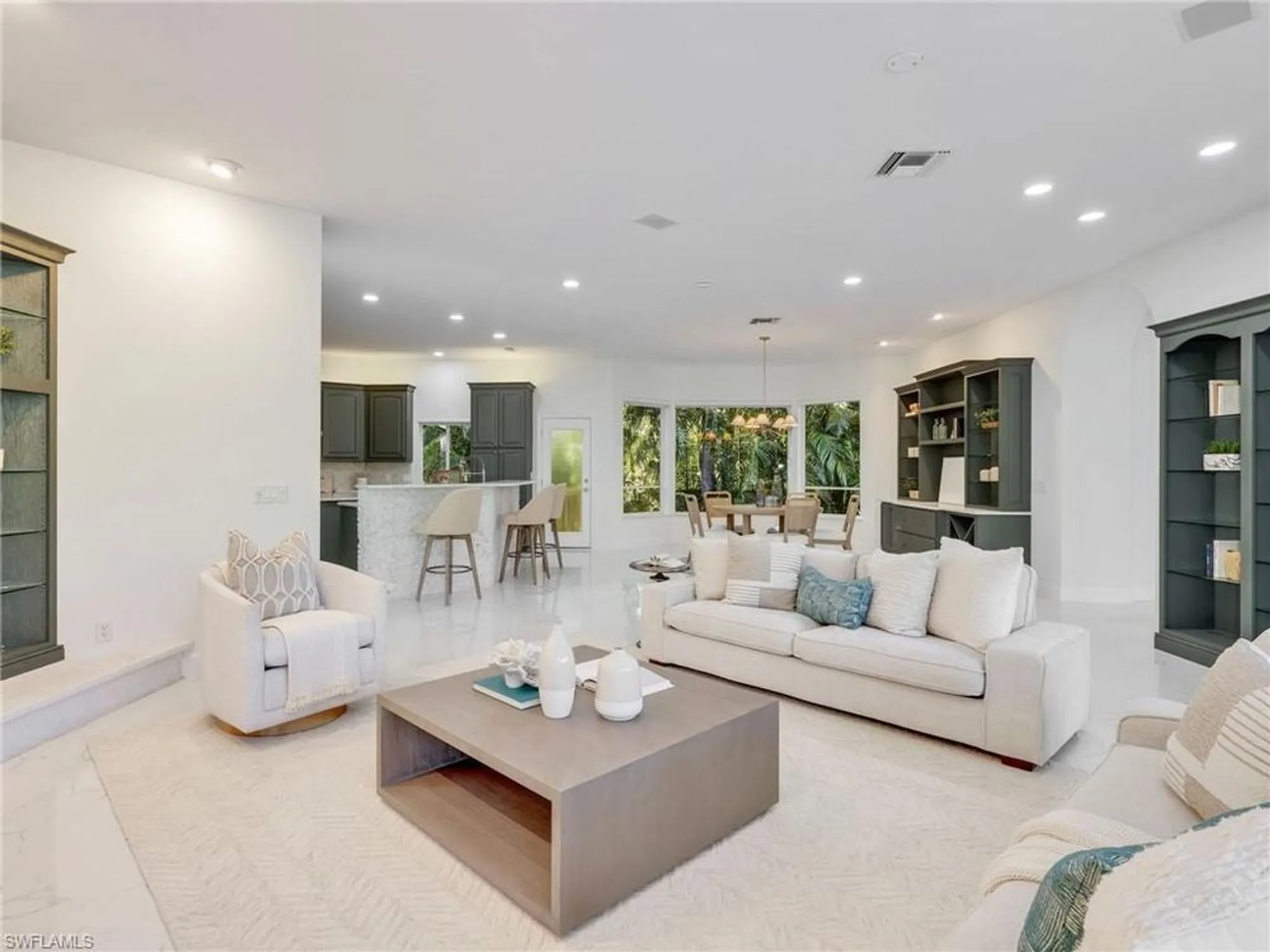 Property Slideshow image 14 of 46 | 27231 lakeway ct, Bonita Springs, FL, 34134