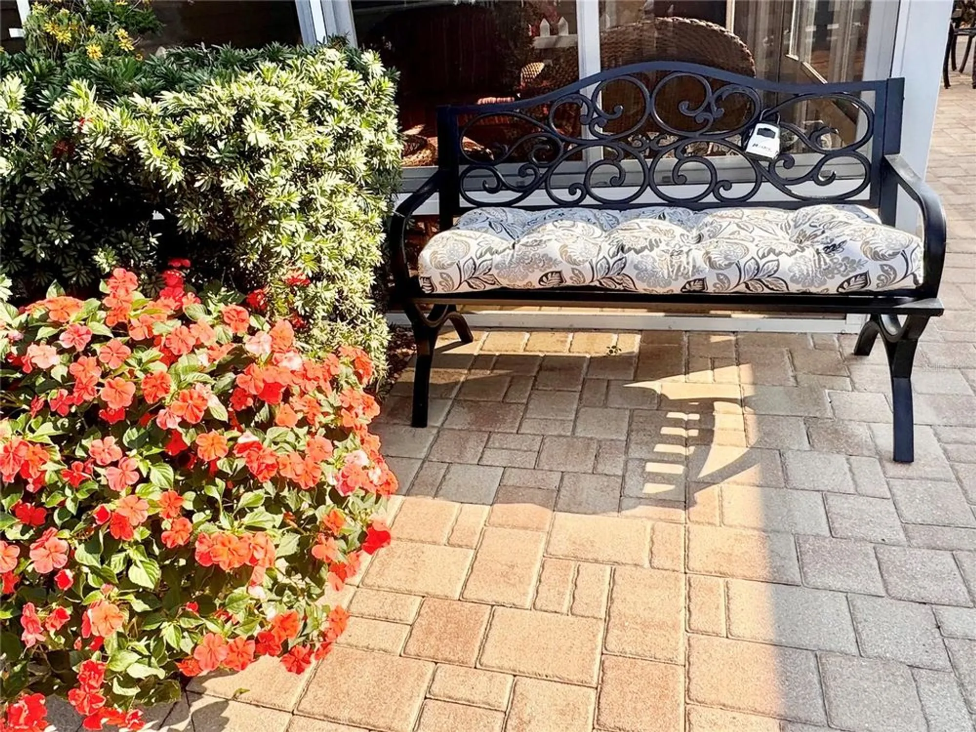 Property Slideshow image 4 of 28 | 2507 everwood ct, The Villages, FL, 32162