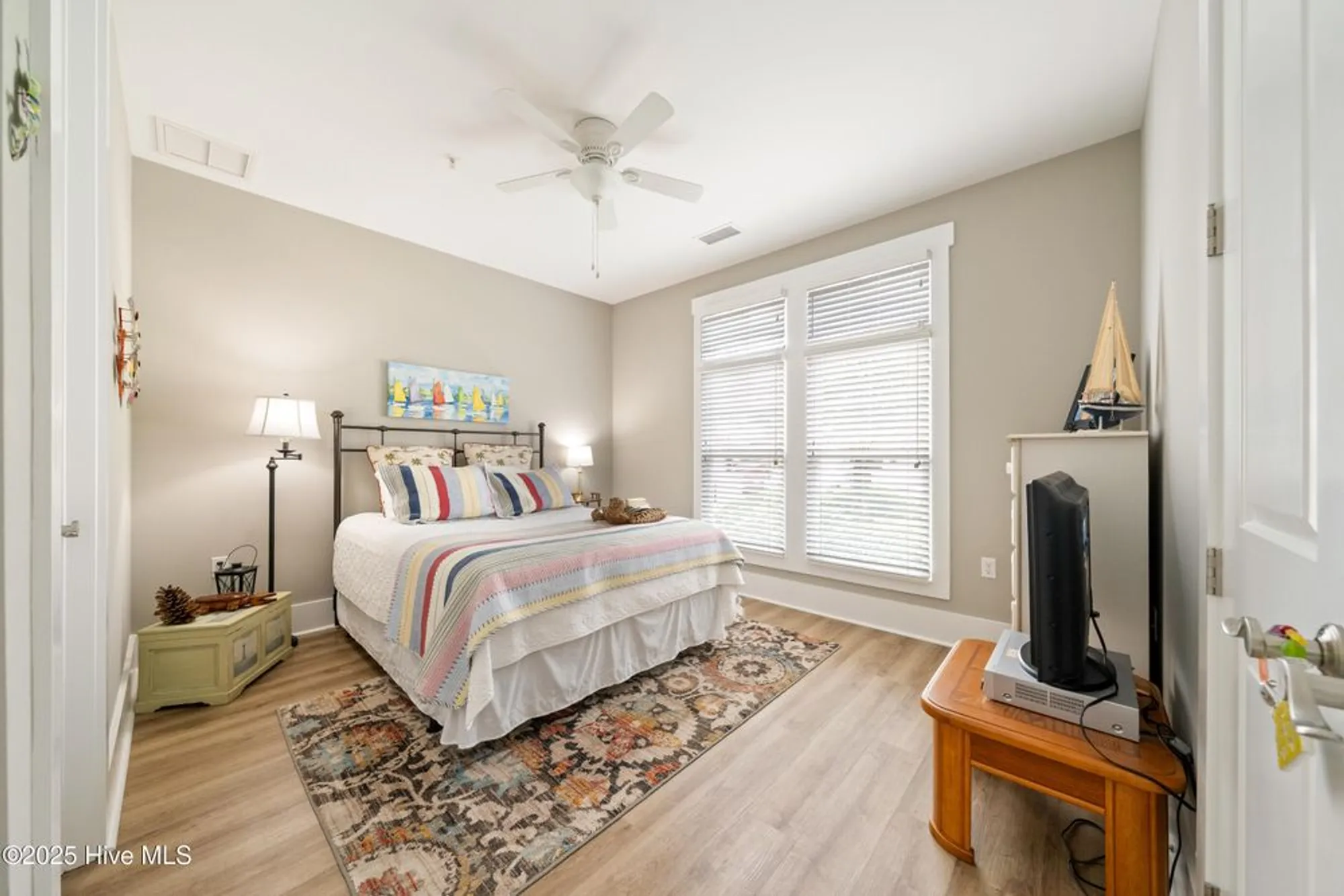 Property Slideshow image 27 of 46 | 2537 st james dr apt 705, Southport, NC, 28461