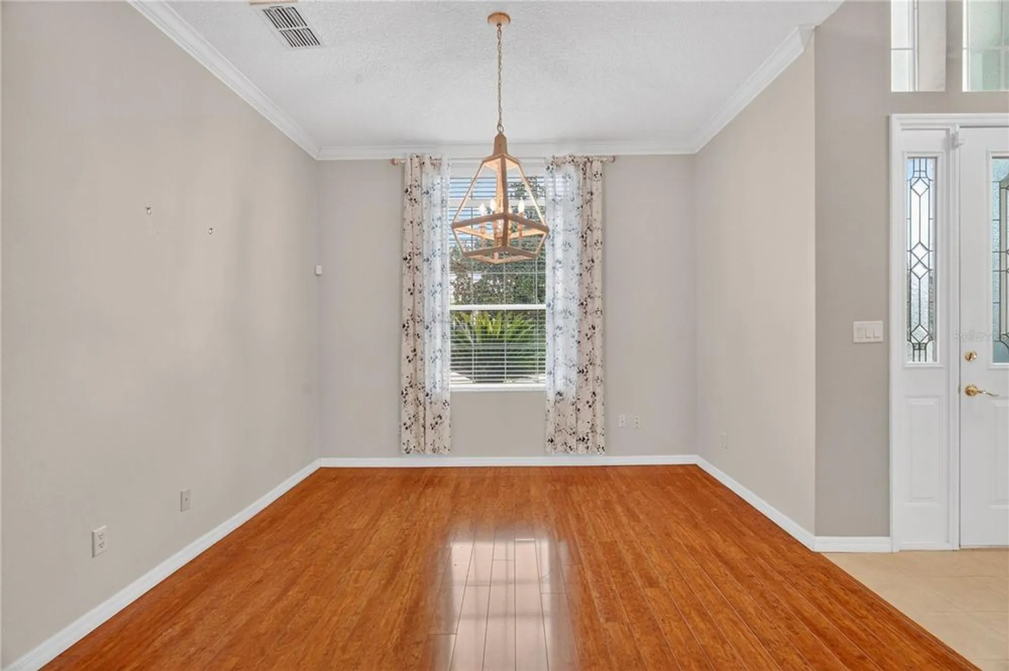 Property Slideshow image 6 of 34 | 24515 bocage way, Leesburg, FL, 34748