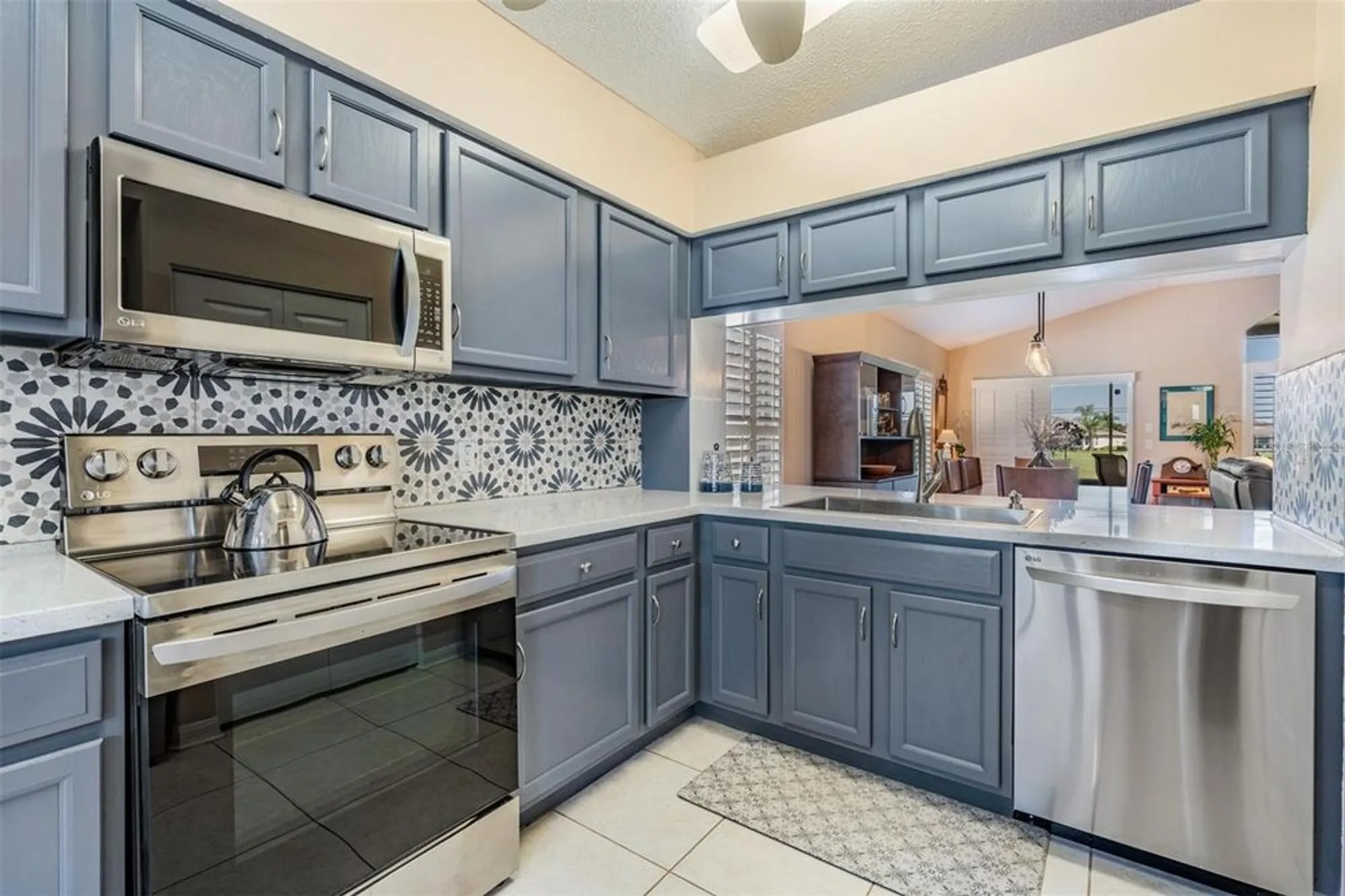 Property Slideshow image 8 of 50 | 1745 westerham loop, Trinity, FL, 34655