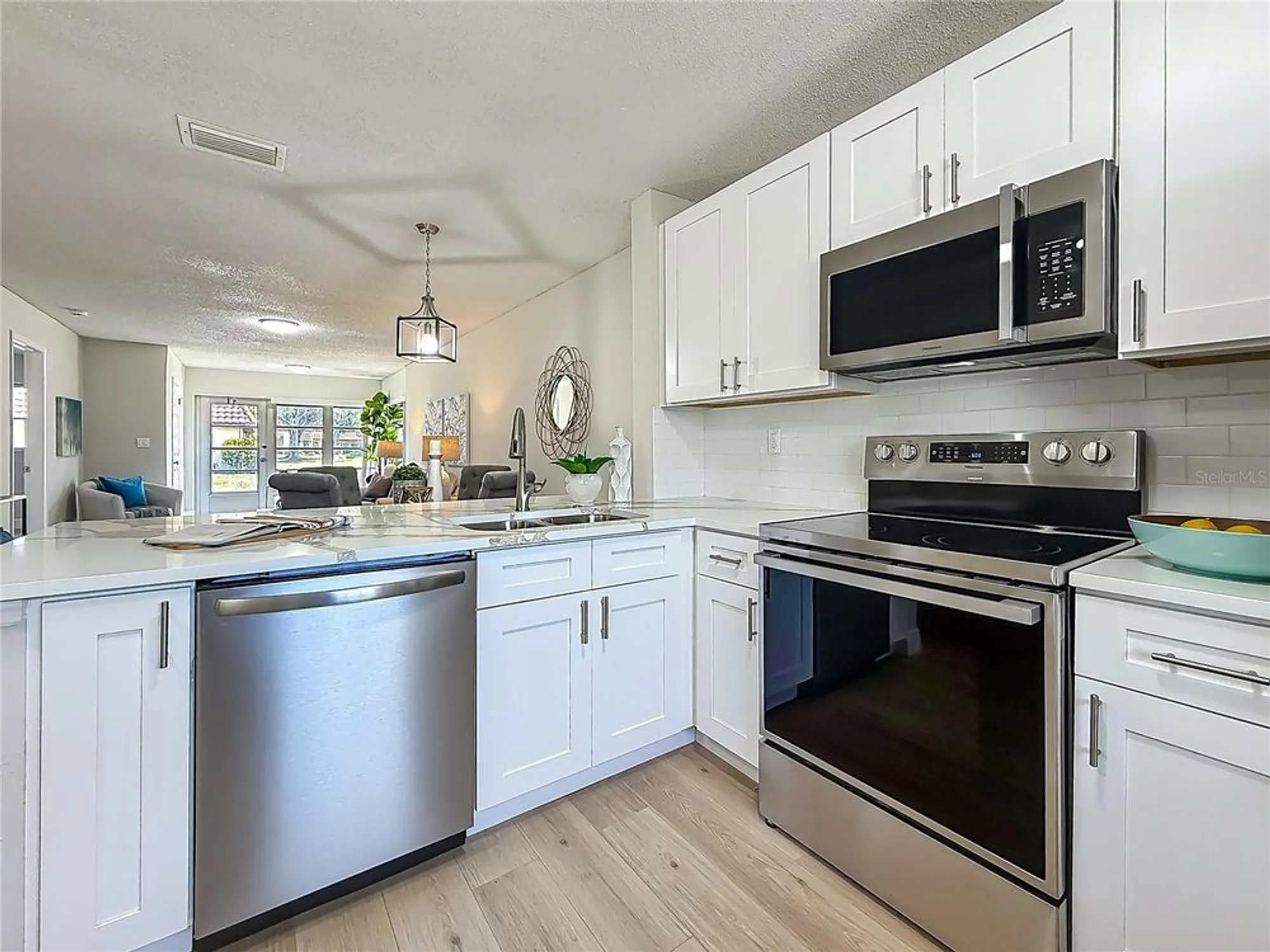 Property Slideshow image 6 of 28 | 1701 pinehurst rd apt 16c, Dunedin, FL, 34698