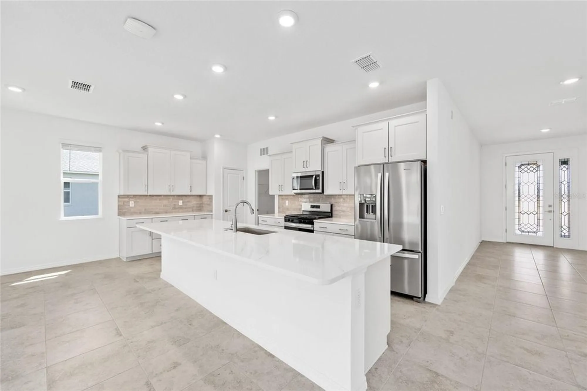 Property Slideshow image 16 of 36 | 10377 sw 106th ct, Ocala, FL, 34481