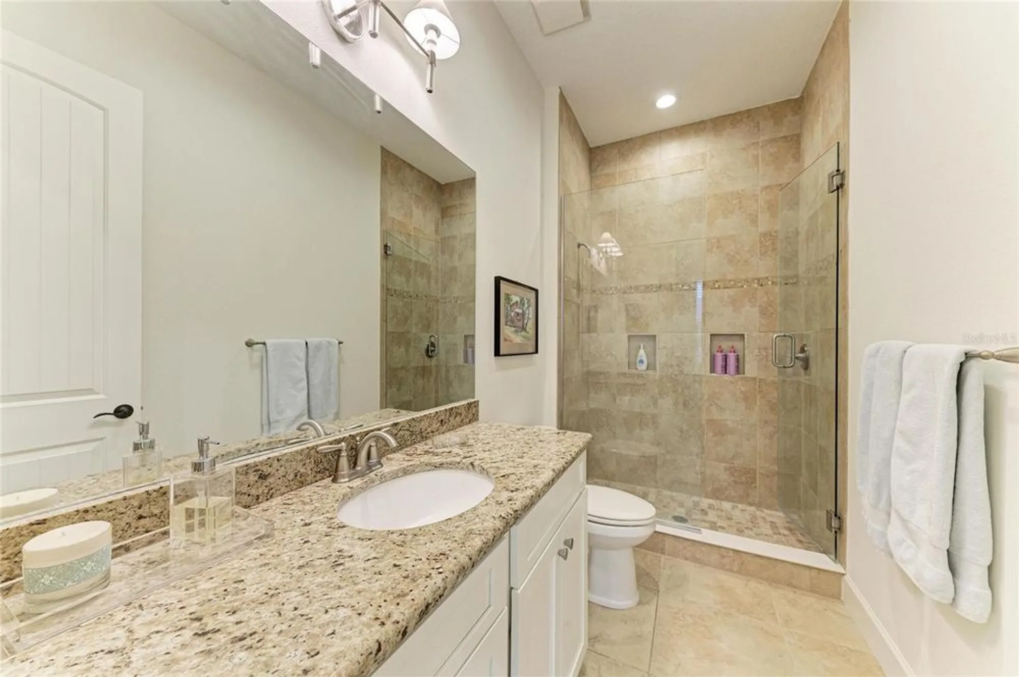 Property Slideshow image 35 of 100 | 258 sapphire lake dr unit 202, Bradenton, FL, 34209