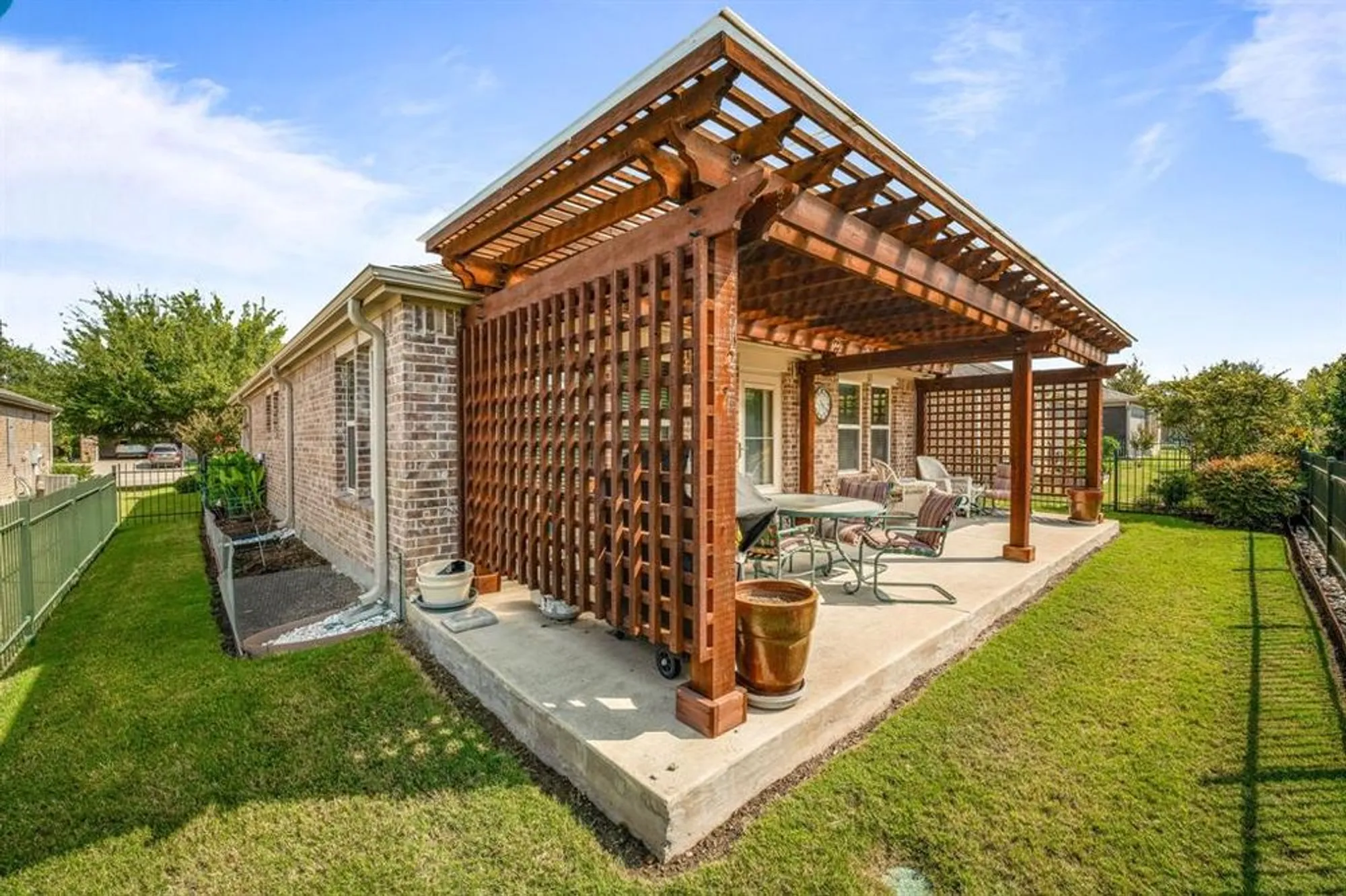 Property Slideshow image 26 of 33 | 3083 oyster bay dr, Frisco, TX, 75036