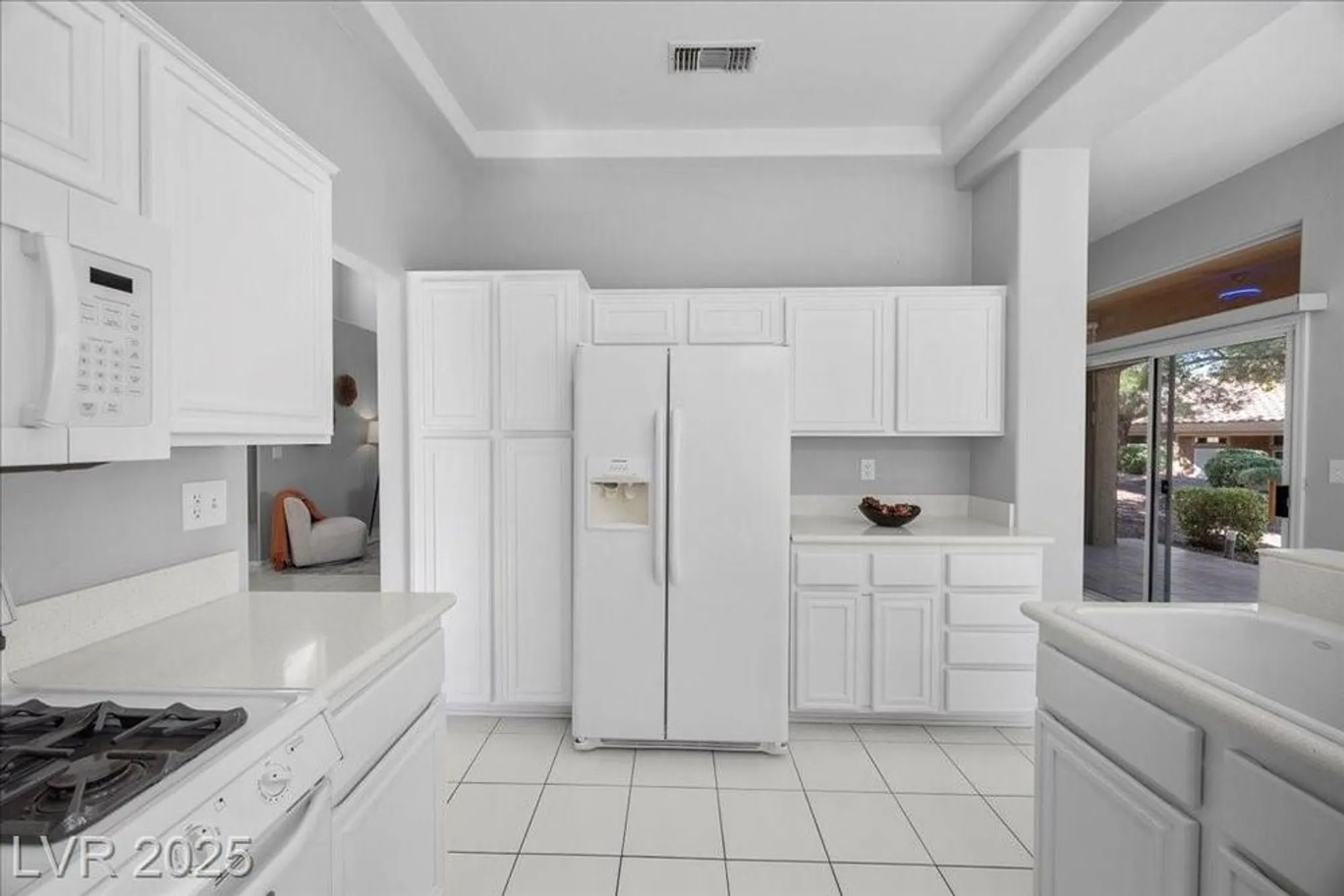 Property Slideshow image 19 of 33 | 9352 villa ridge dr, Las Vegas, NV, 89134