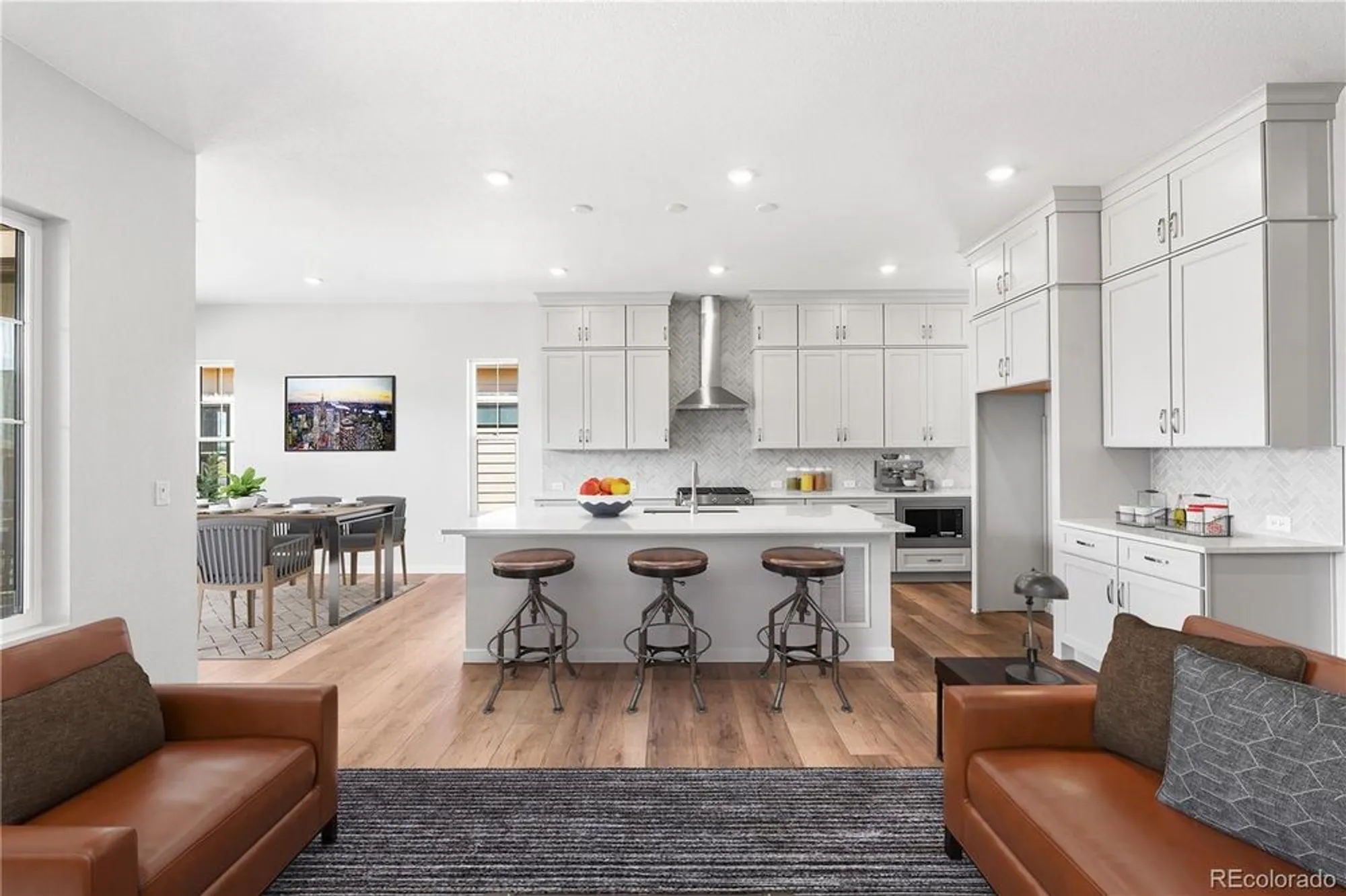 Property Slideshow image 16 of 33 | 11104 amber light cir, Littleton, CO, 80125