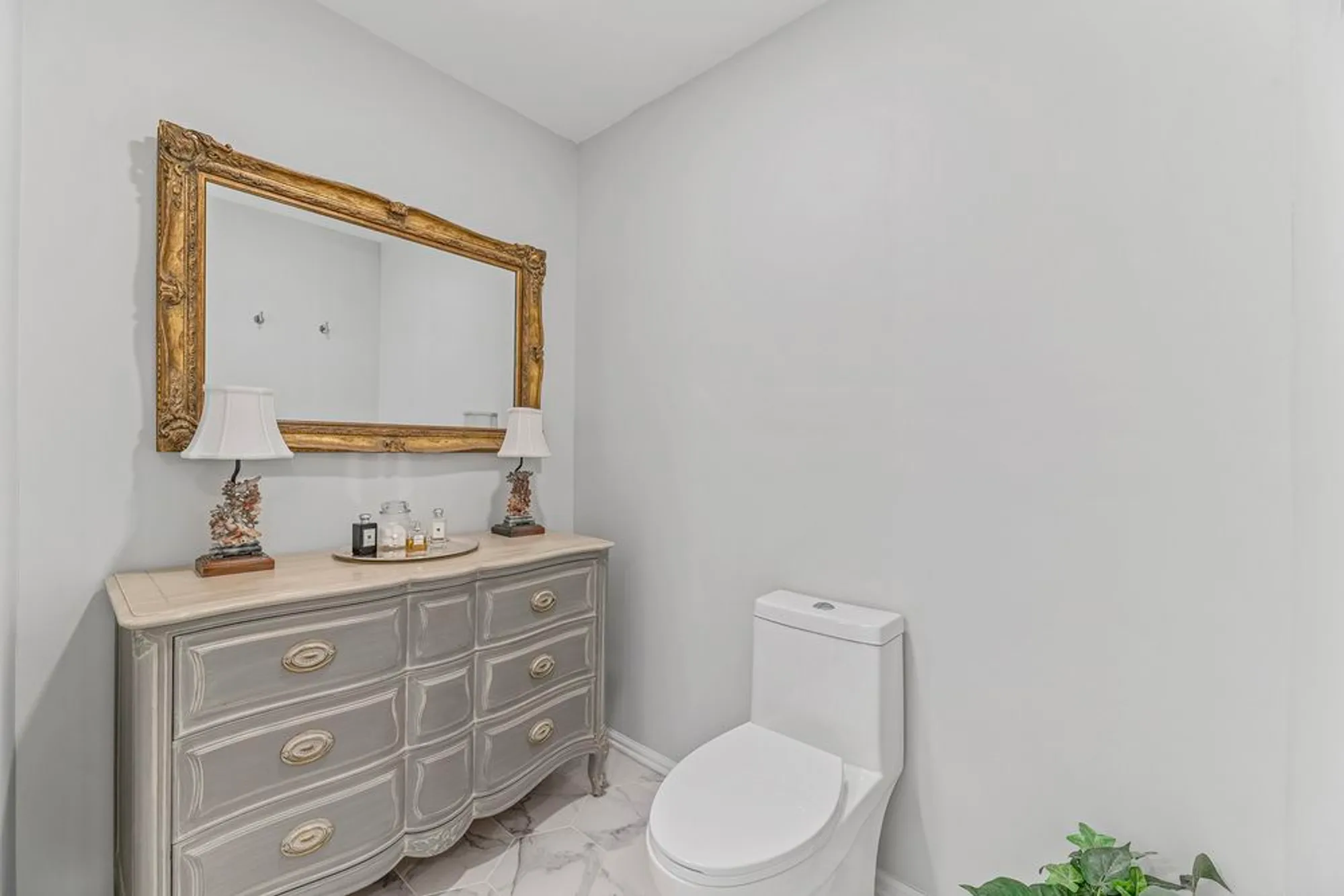 Property Slideshow image 23 of 30 | , Prospect Heights, IL, 60070