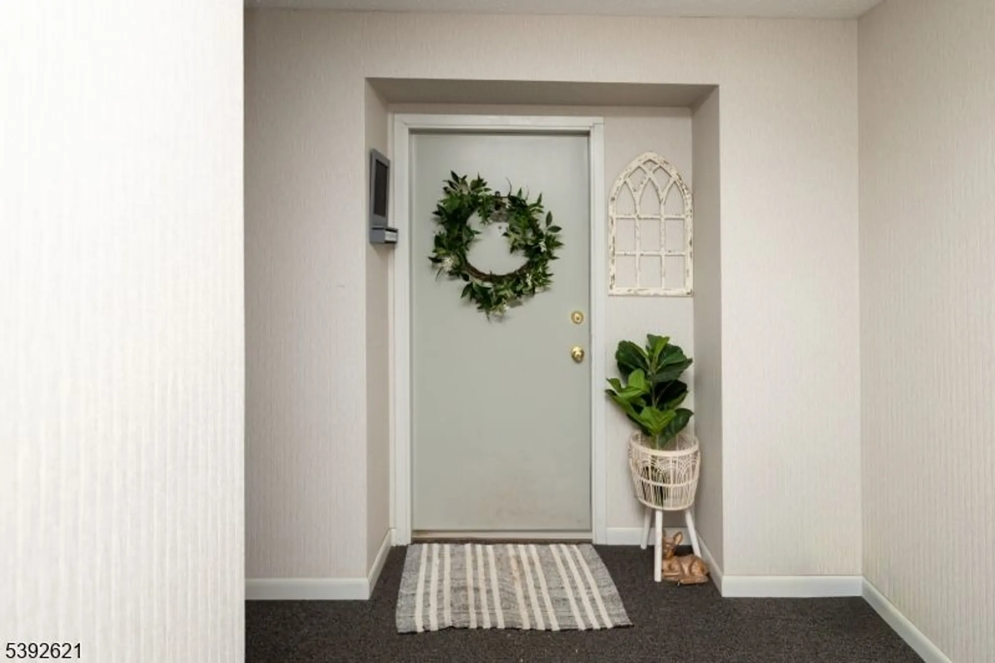 Property Slideshow image 3 of 39 | 31 drake way, Roxbury Twp, NJ, 07836