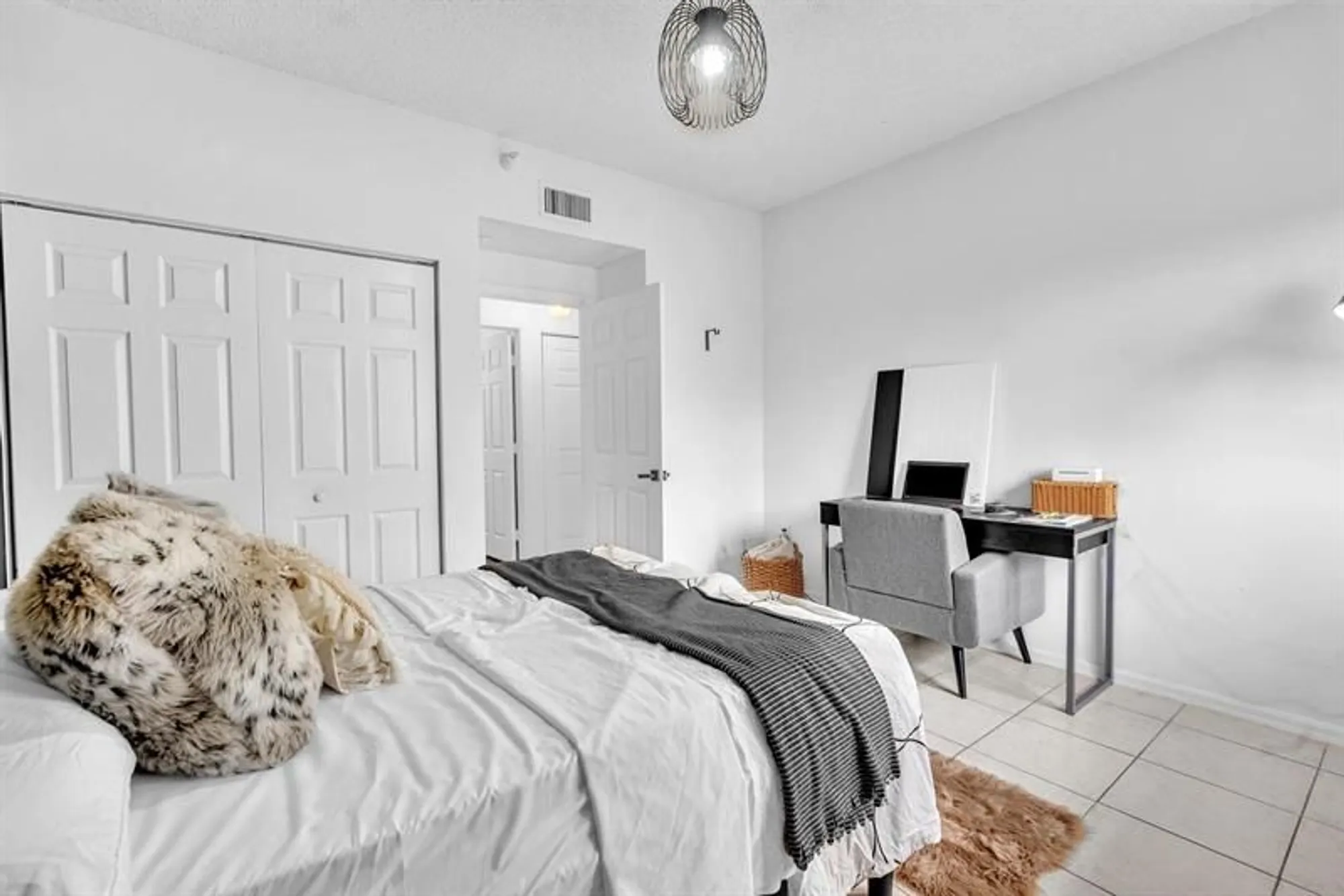 Property Slideshow image 39 of 82 | 7775 southampton ter 405, Tamarac, FL, 33321