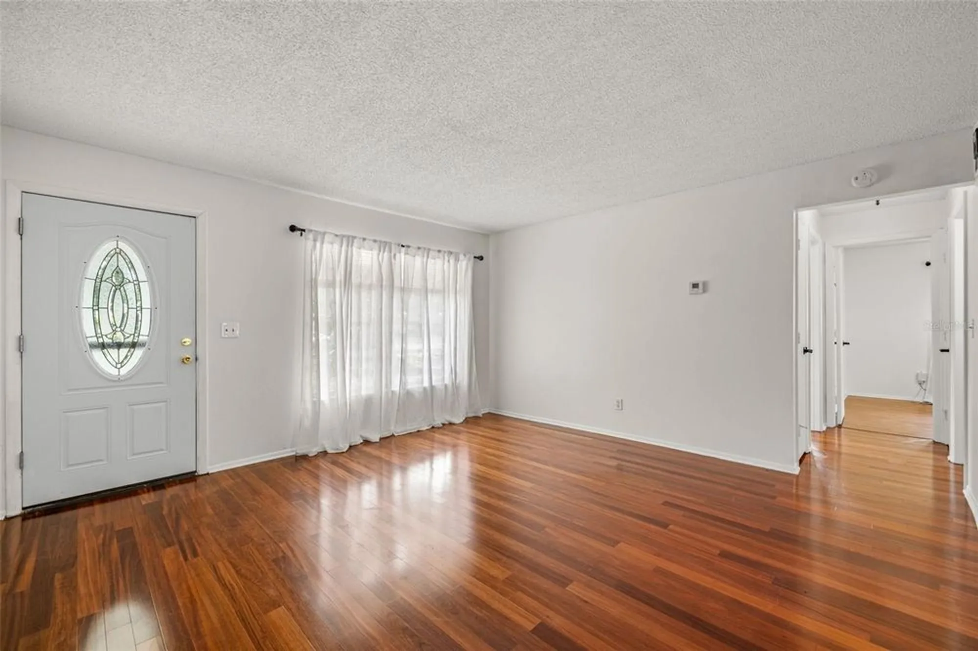 Property Slideshow image 5 of 50 | 142 stafford cir, Palm Harbor, FL, 34684