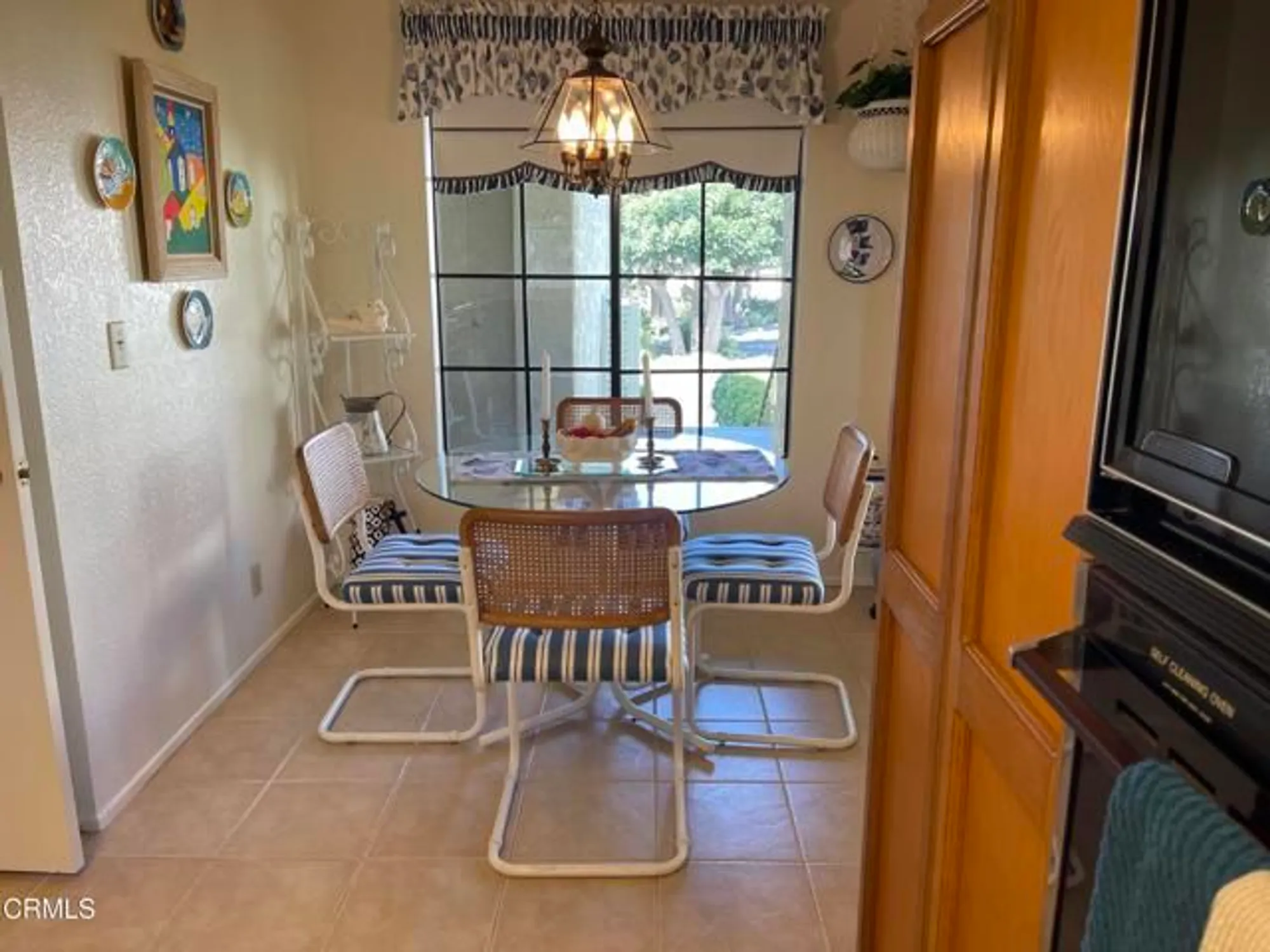 Property Slideshow image 20 of 75 | 2240 cannes sq, Oxnard, CA, 93035