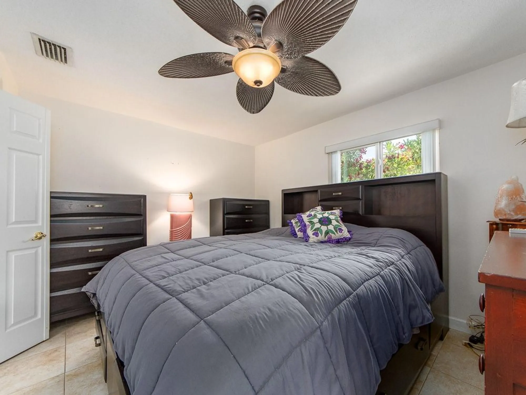 Property Slideshow image 17 of 28 | 9024 140th way, Seminole, FL, 33776