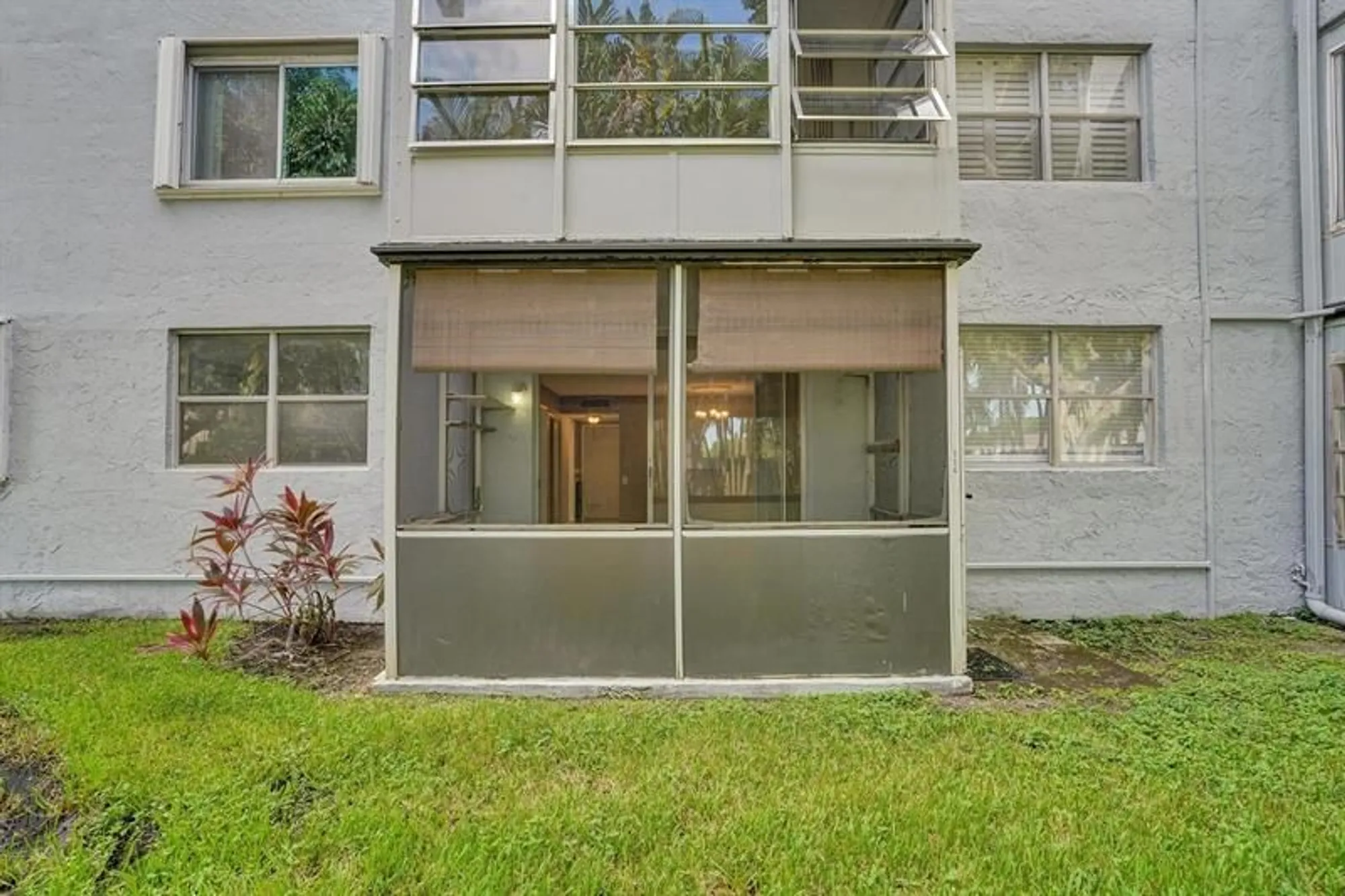 Property Slideshow image 24 of 31 | 9201 lime bay blvd apt 114, Tamarac, FL, 33321