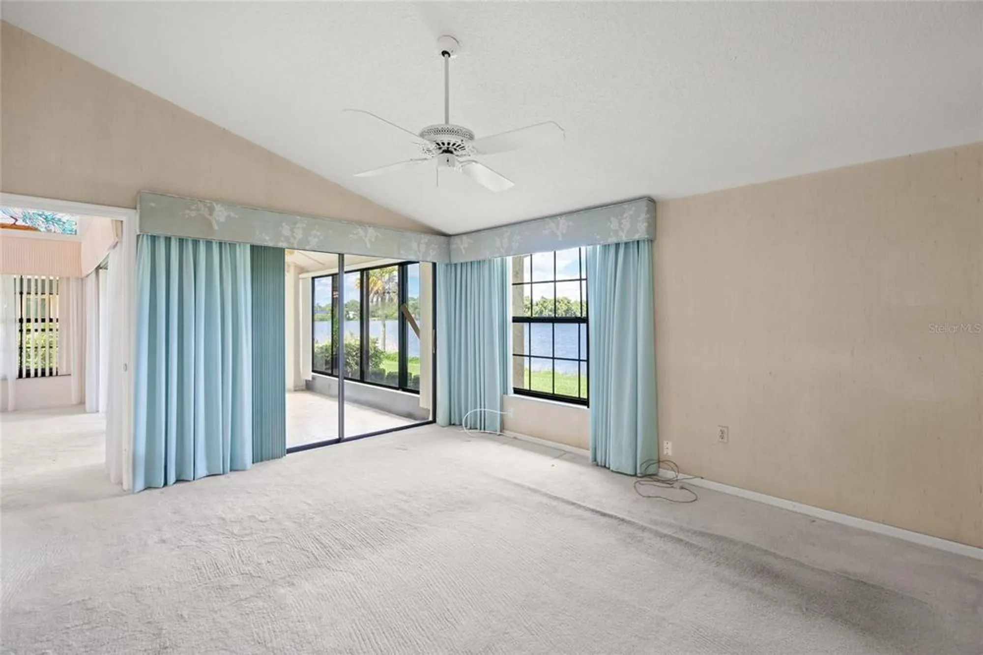 Property Slideshow image 18 of 43 | 7475 oak moss dr 20, Sarasota, FL, 34241