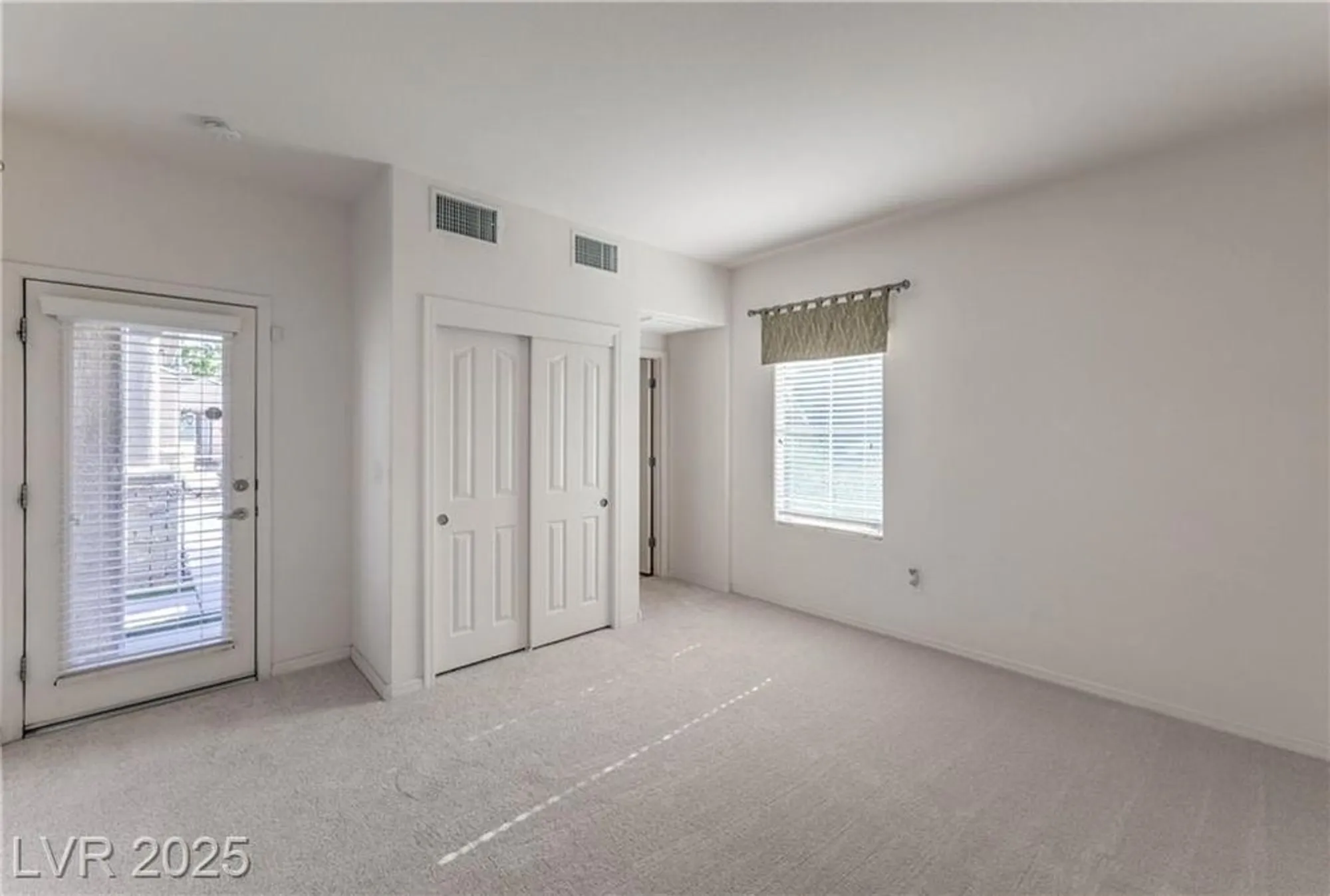 Property Slideshow image 34 of 52 | 2175 waterton rivers dr, Henderson, NV, 89044