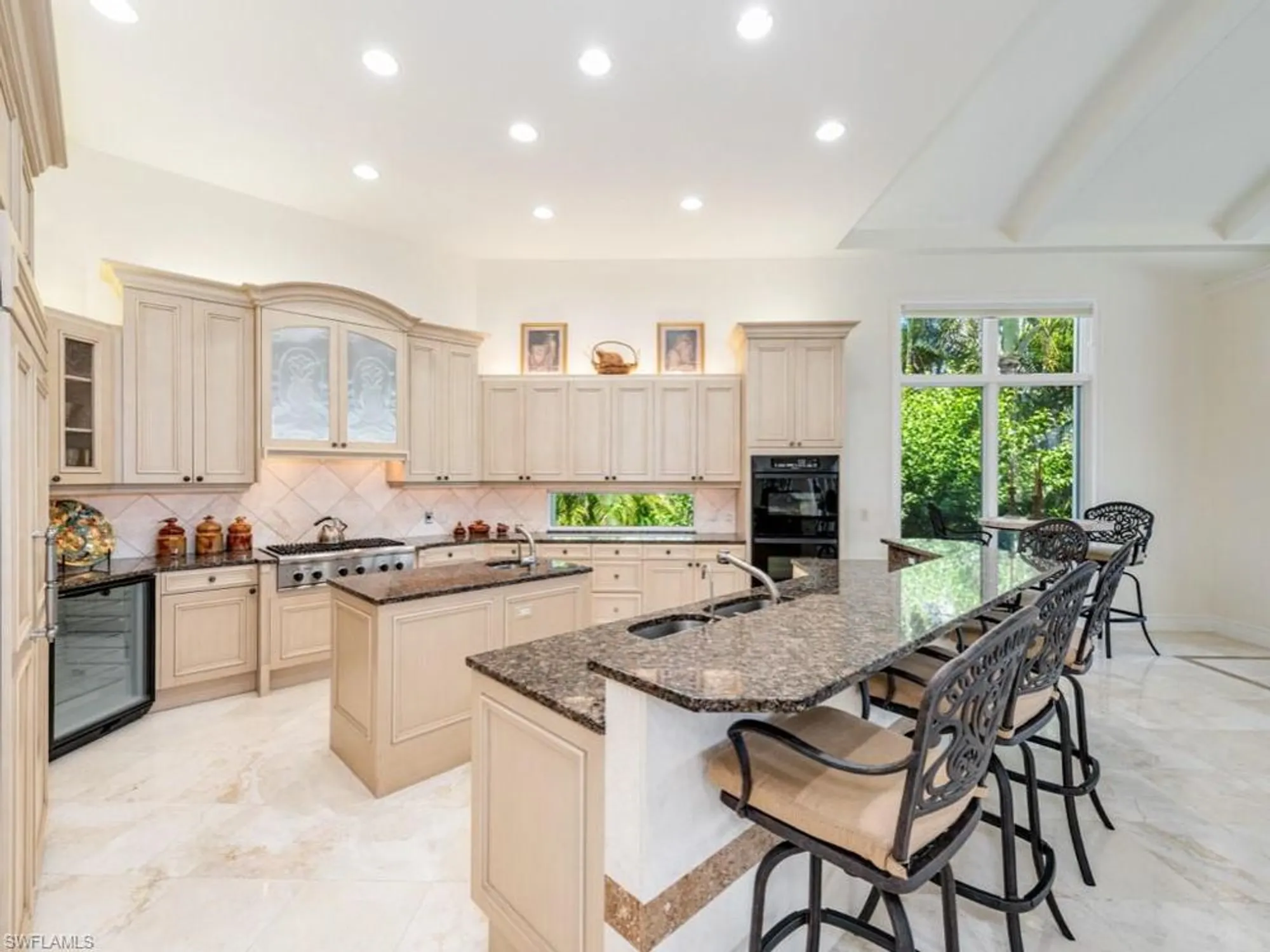 Property Slideshow image 14 of 50 | 26271 woodlyn dr, Bonita Springs, FL, 34134