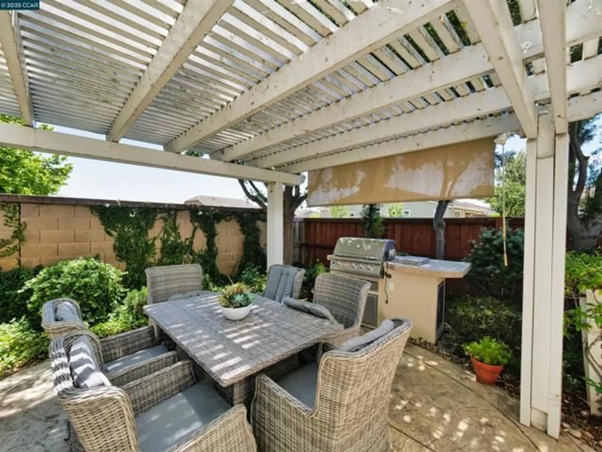 Property Slideshow image 48 of 60 | 335 suez canal ln, Sacramento, CA, 95834