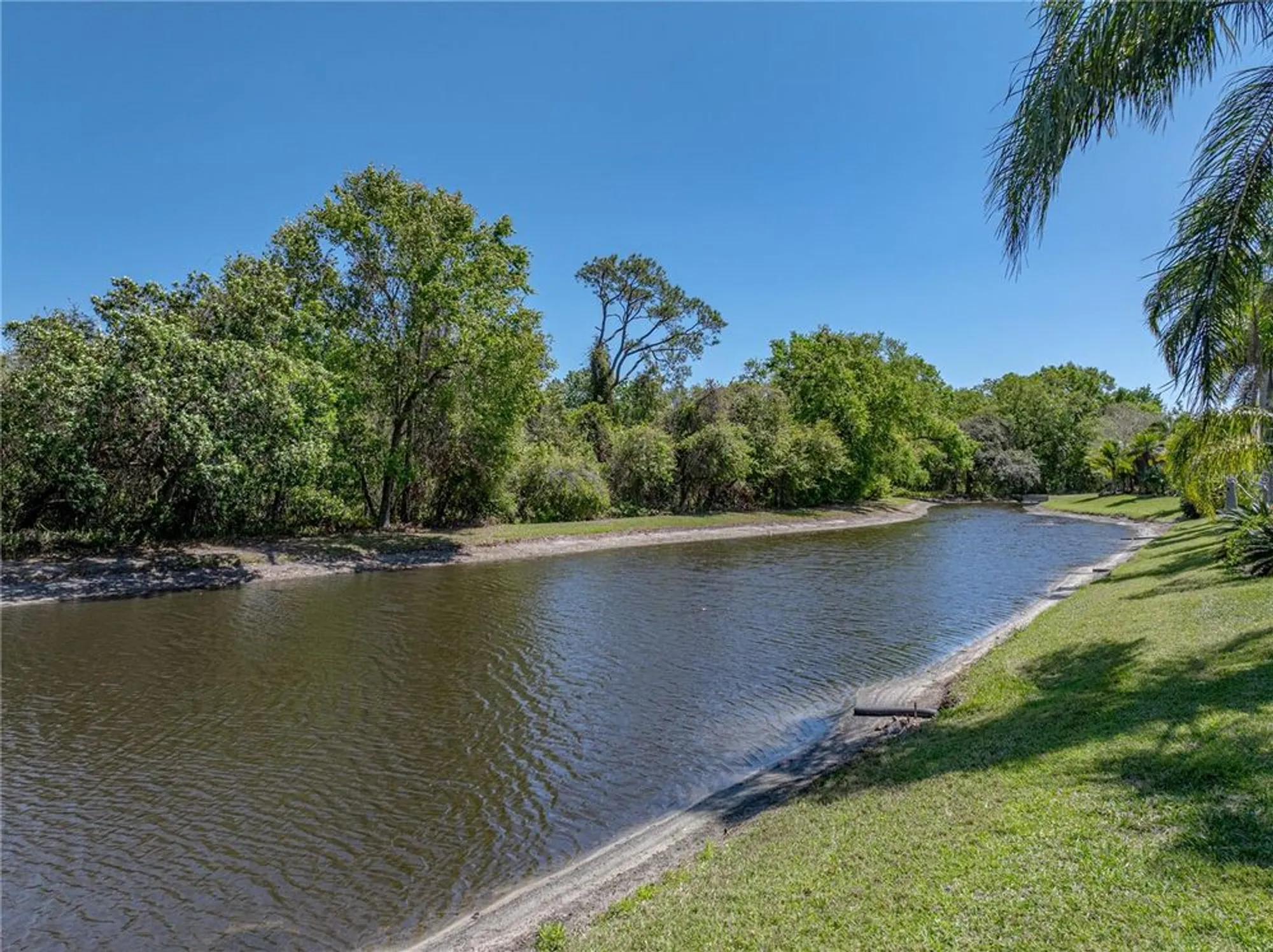 Property Slideshow image 65 of 100 | 4168 aberdeen ln, Lake Wales, FL, 33859