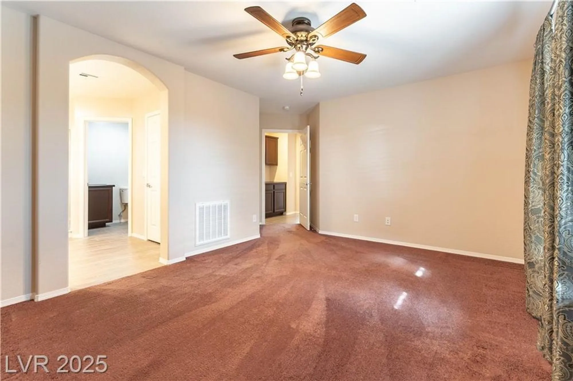 Property Slideshow image 13 of 32 | 3813 rocklin peak ave, North Las Vegas, NV, 89081