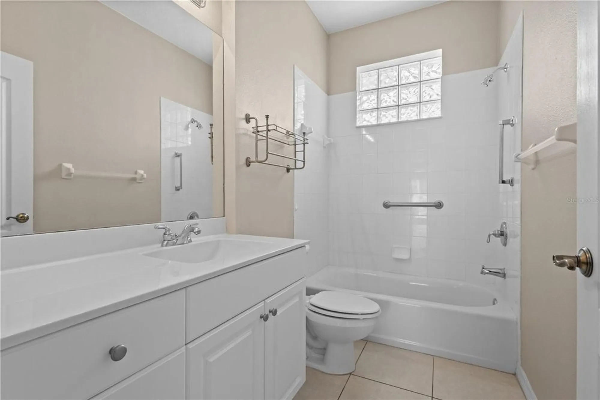 Property Slideshow image 19 of 46 | 1625 monarch dr # 1625, Venice, FL, 34293