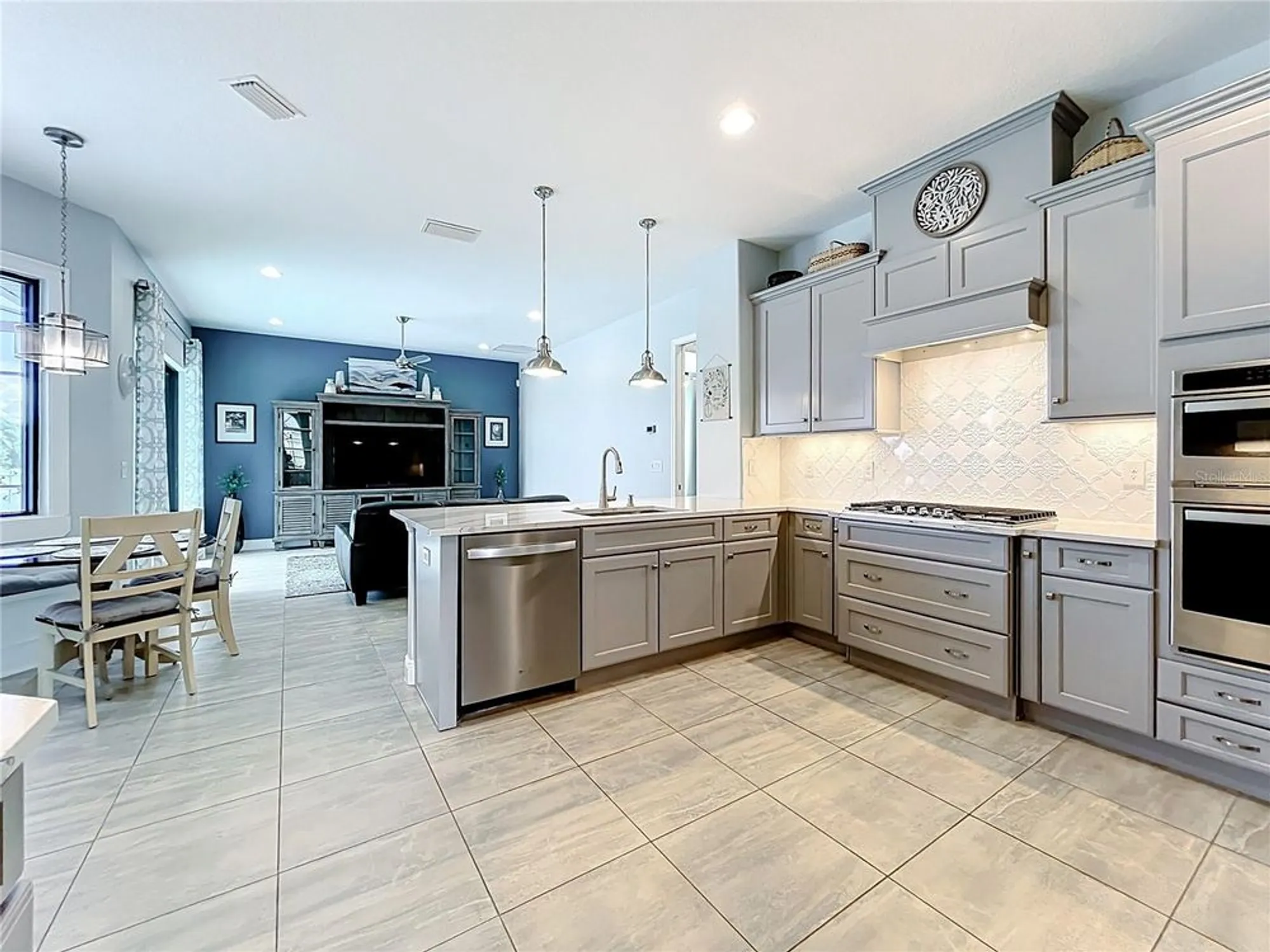 Property Slideshow image 12 of 60 | 1977 weymouth ct, Mount Dora, FL, 32757