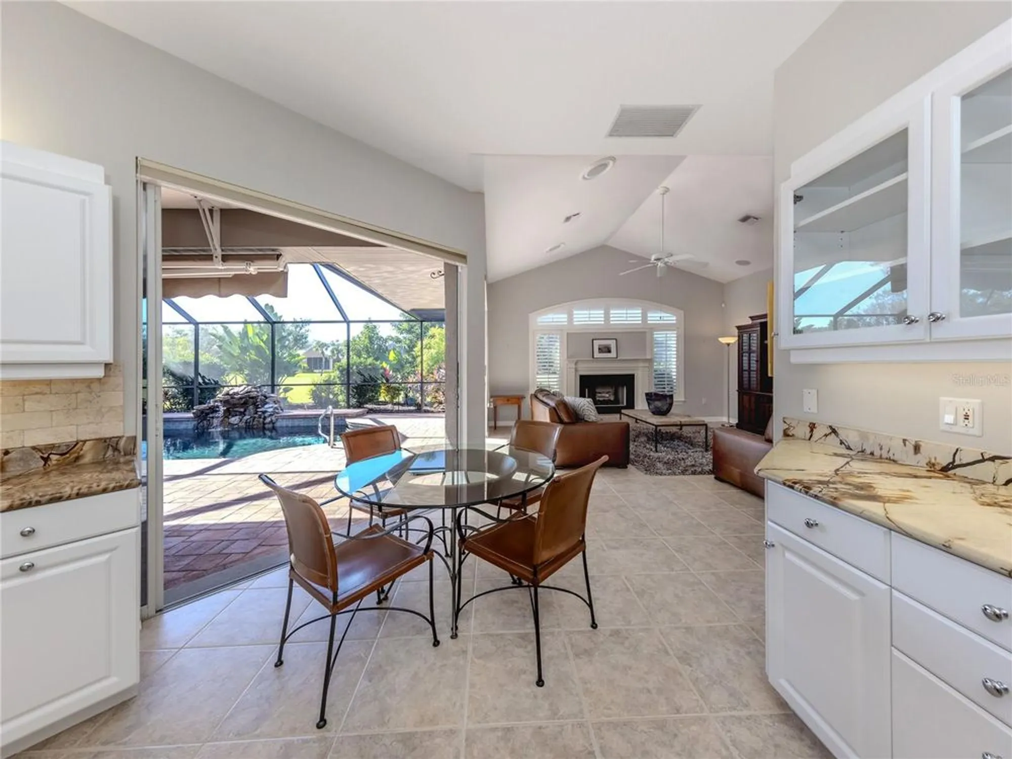 Property Slideshow image 11 of 60 | 406 trenwick ln, Venice, FL, 34293