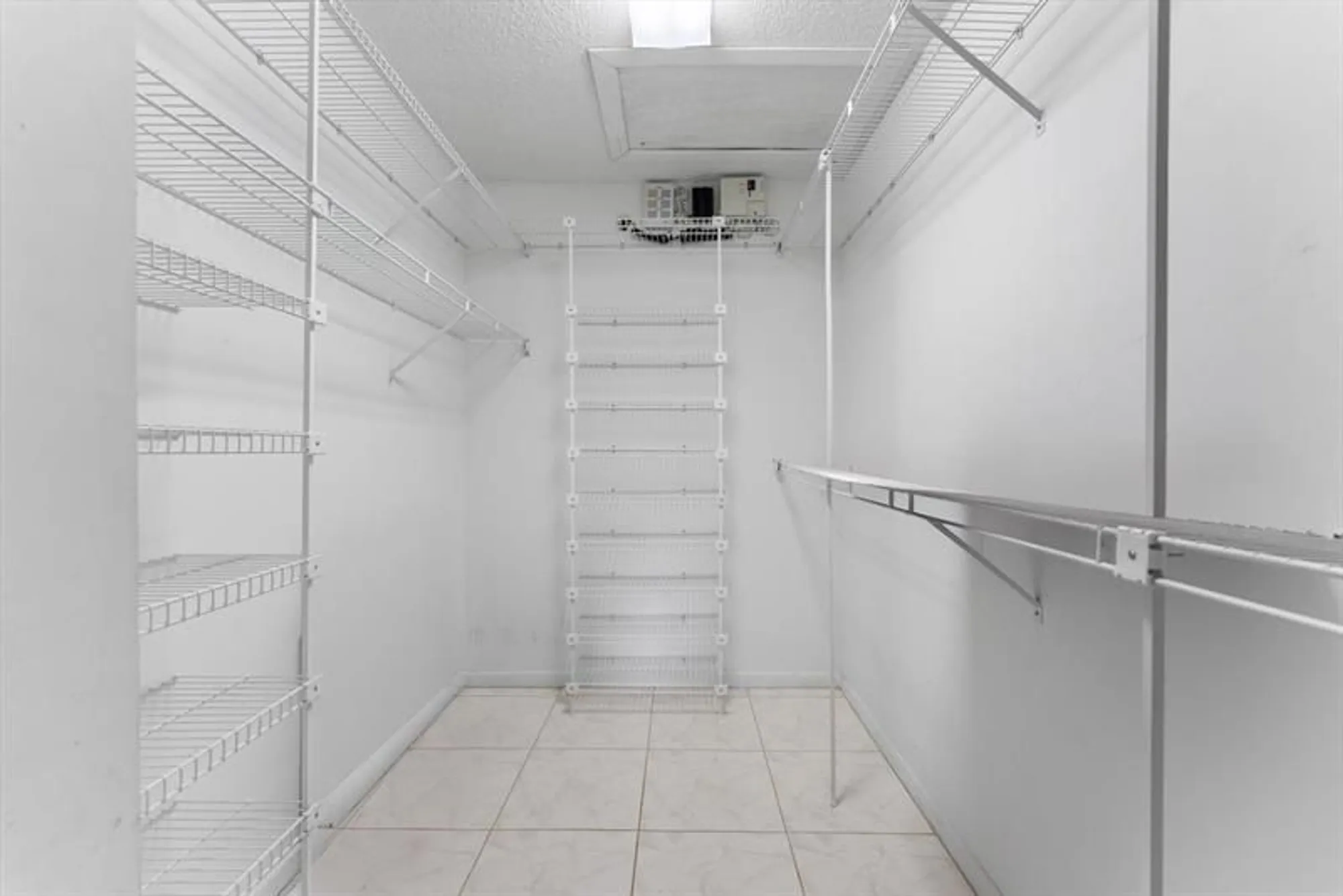 Property Slideshow image 29 of 53 | 8333 springlake dr a, Boca Raton, FL, 33496