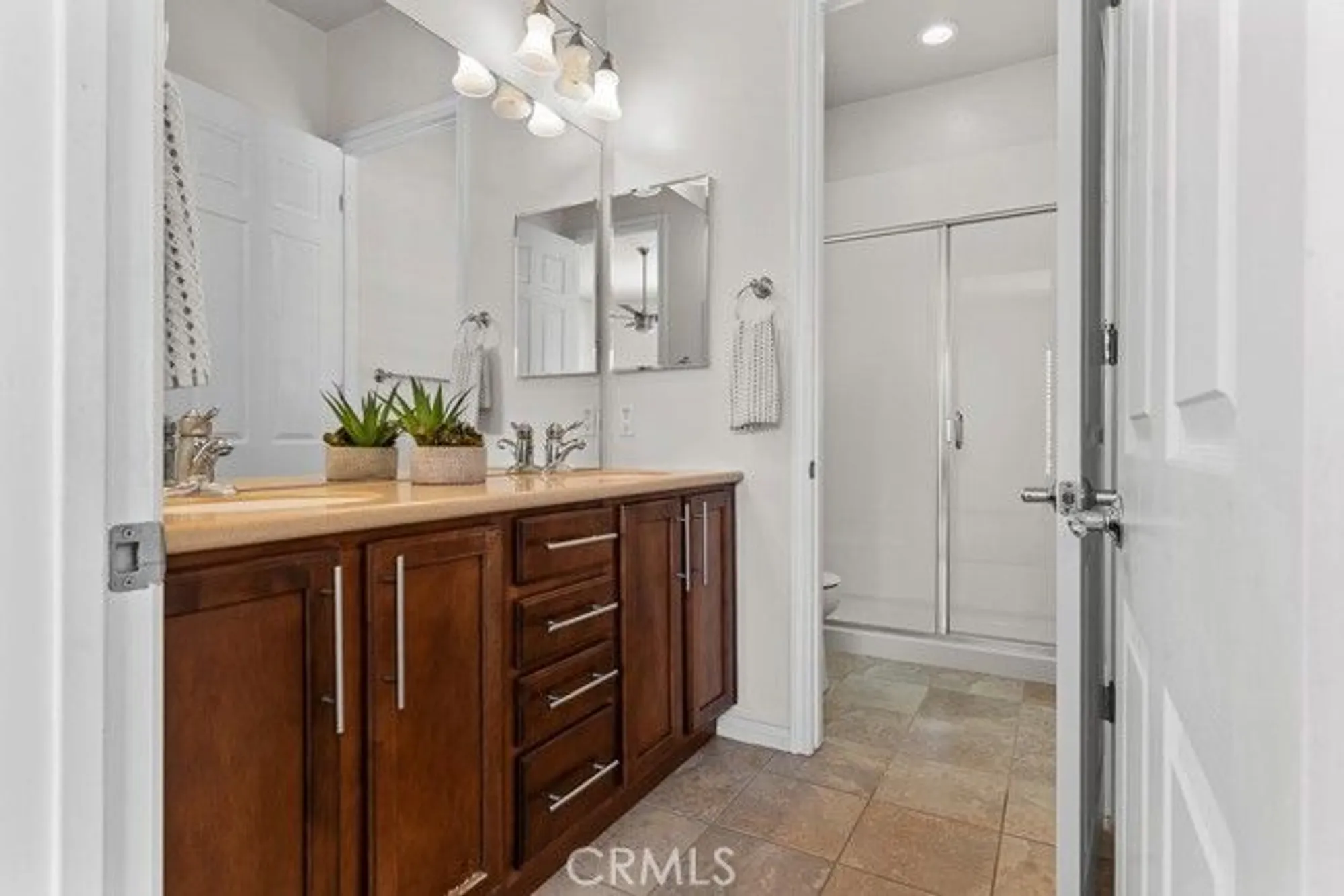 Property Slideshow image 18 of 36 | 5675 corte benisa, Hemet, CA, 92545