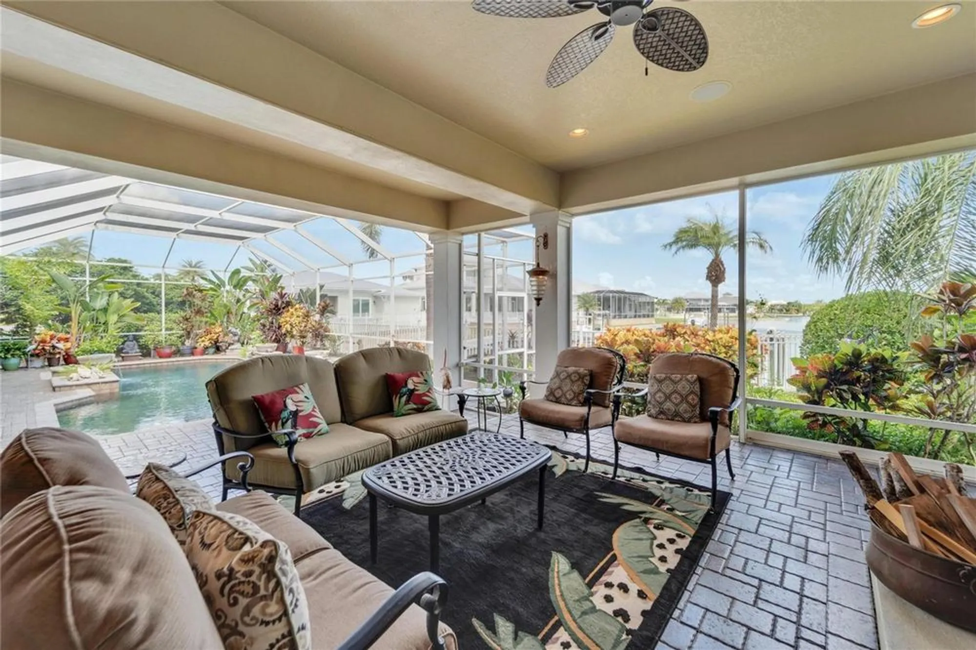 Property Slideshow image 77 of 98 | 517 mirabay blvd, Apollo Beach, FL, 33572