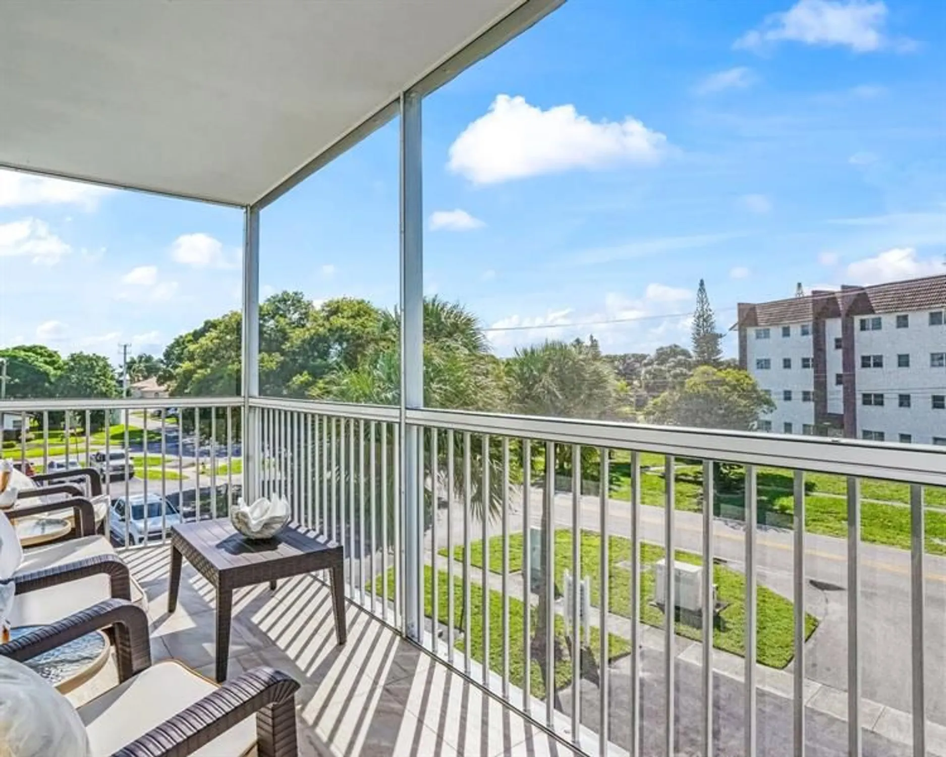 Property Slideshow image 8 of 25 | 4751 nw 21st st 300, Lauderhill, FL, 33313