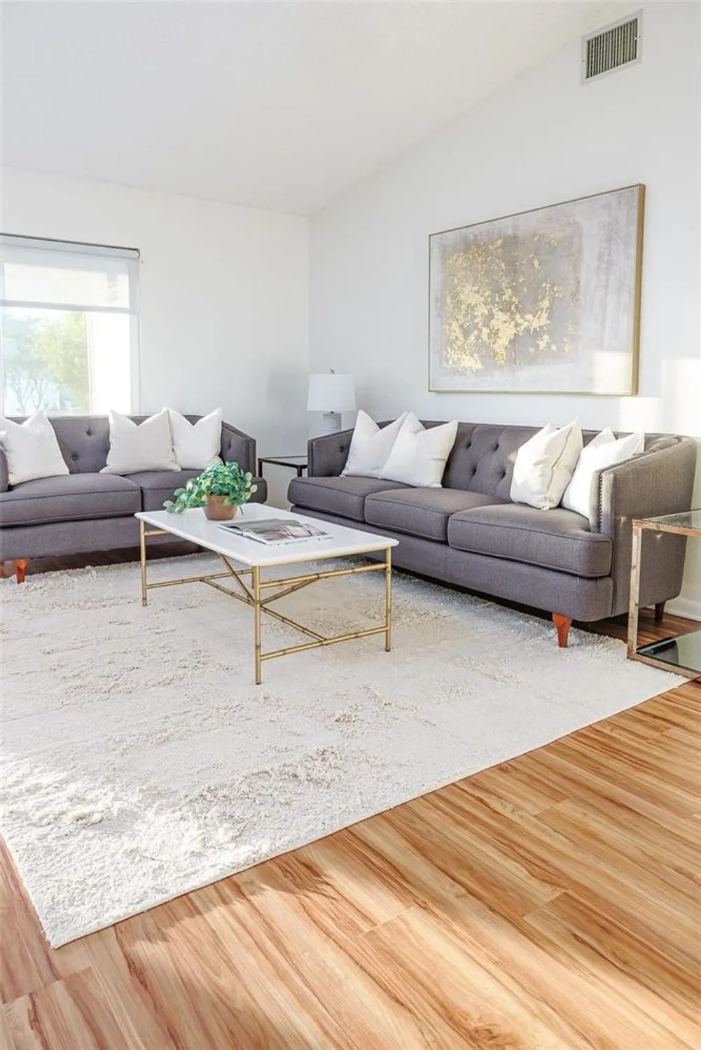 Property Slideshow image 8 of 33 | 1635 colonnades cir, Lakeland, FL, 33811