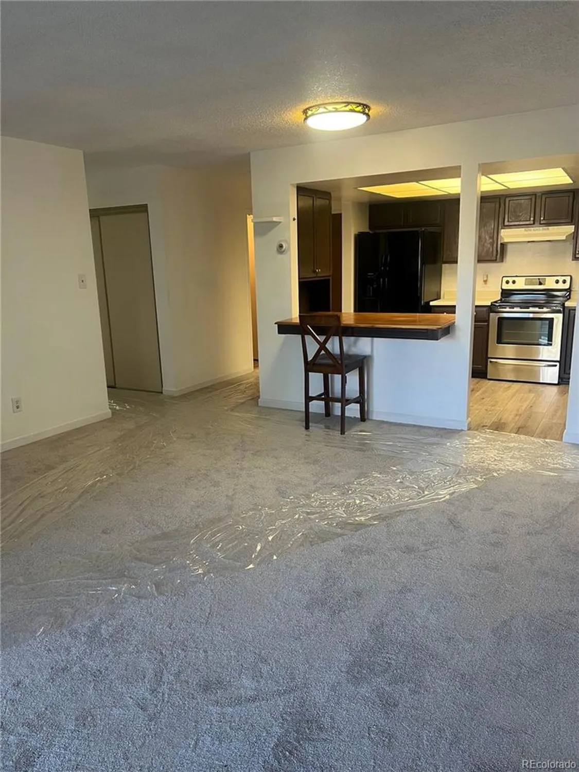 Property Slideshow image 7 of 19 | 13992 e marina dr 303, Aurora, CO, 80014