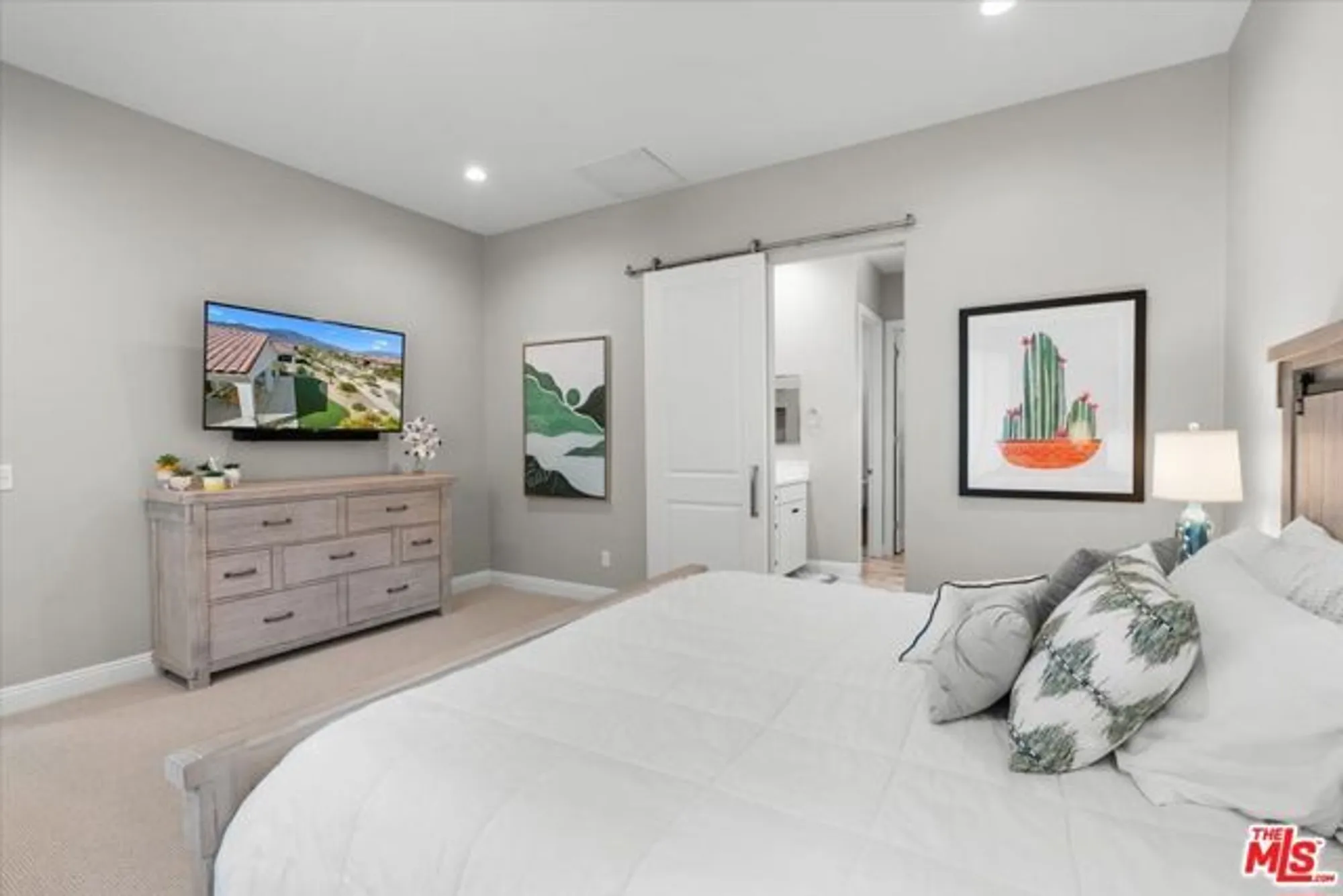 Property Slideshow image 14 of 45 | 86 burgundy, Rancho Mirage, CA, 92270