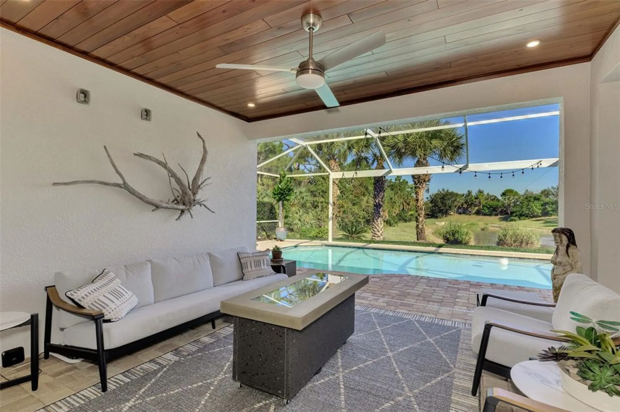 Property Slideshow image 46 of 79 | 6193 abaco dr, Sarasota, FL, 34238