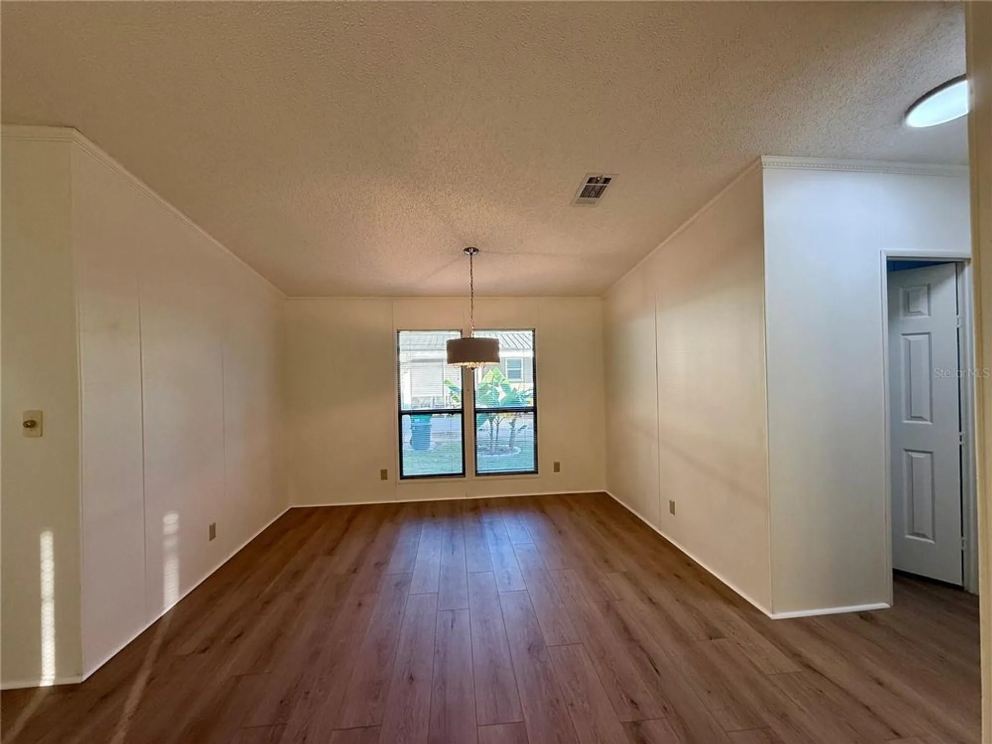 Property Slideshow image 11 of 31 | 603 robin ln, Wildwood, FL, 34785