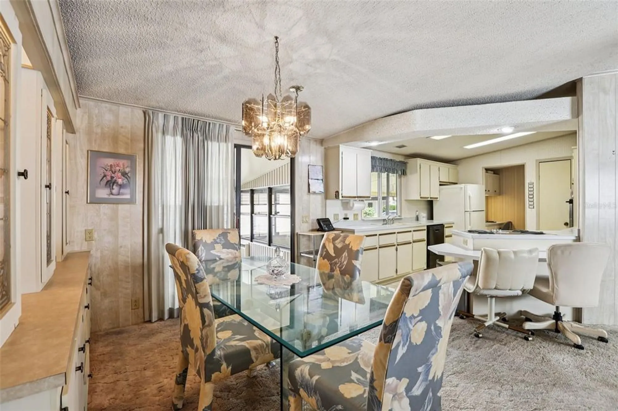 Property Slideshow image 20 of 42 | 4933 colonnades cir, Lakeland, FL, 33811