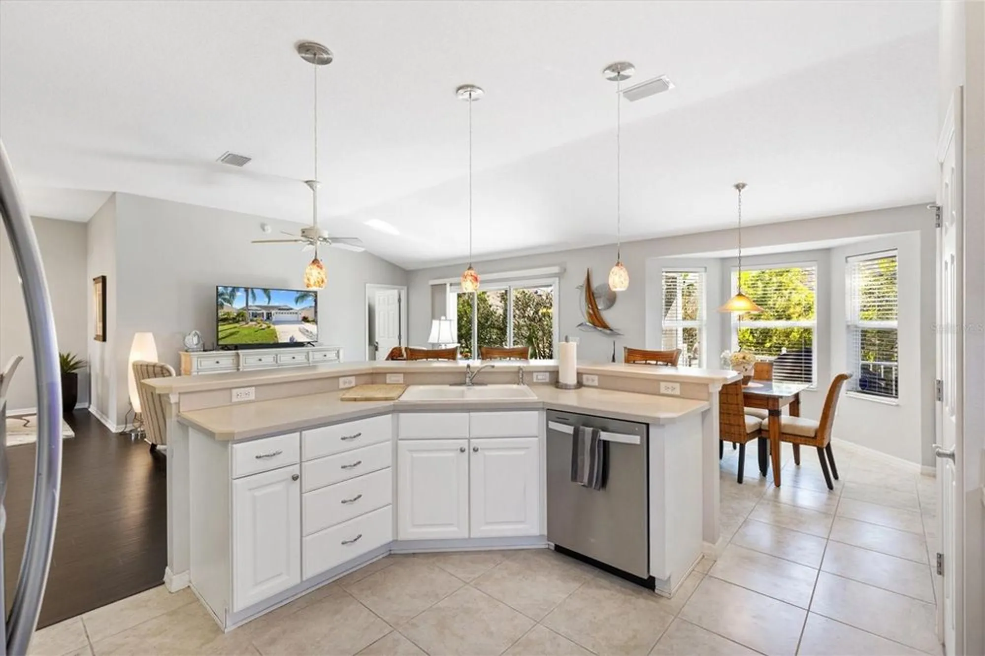 Property Slideshow image 13 of 39 | 294 matisse ave, The Villages, FL, 32162