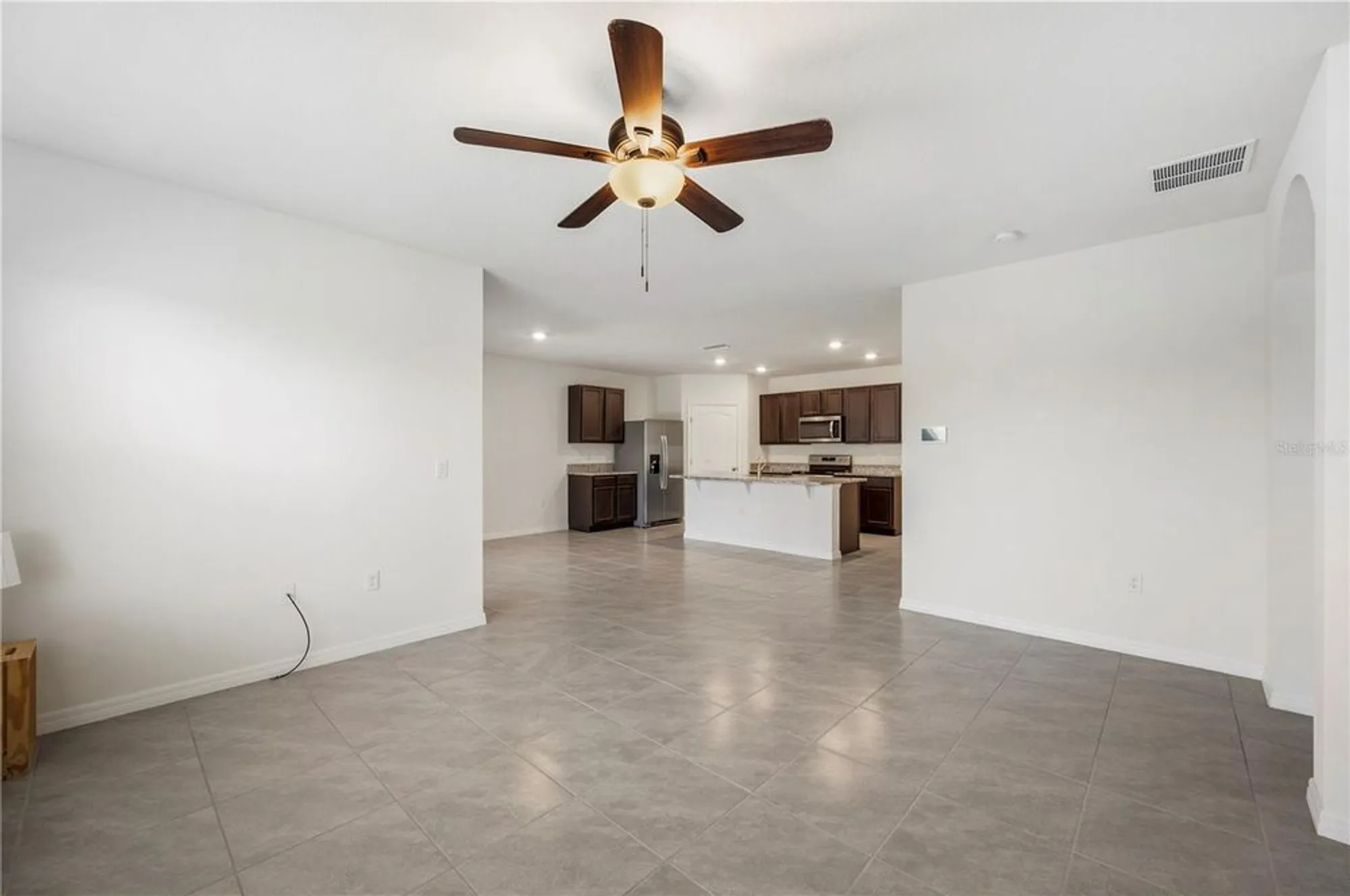 Property Slideshow image 23 of 41 | 2719 grandbury grove rd, Lakeland, FL, 33811