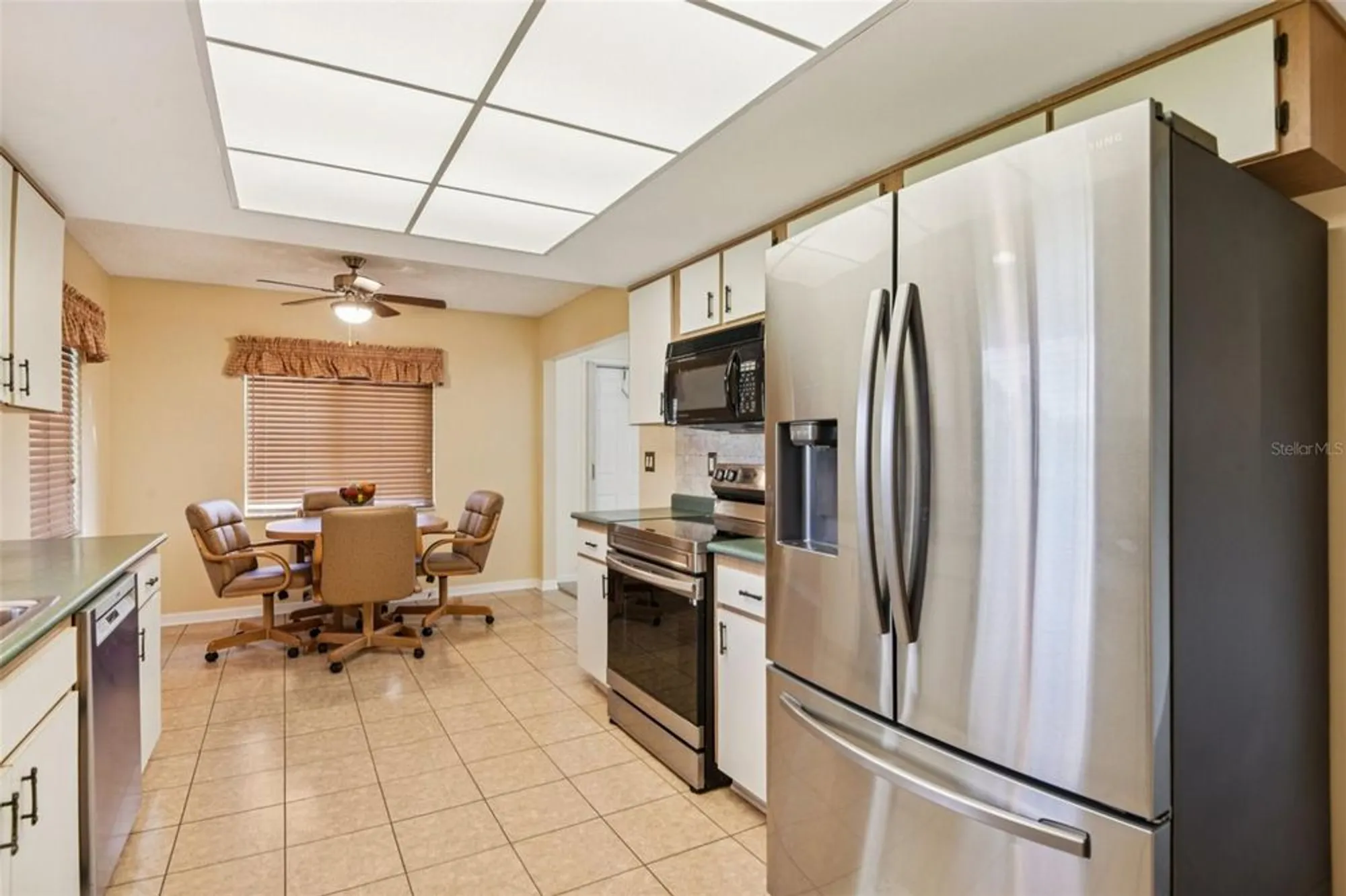 Property Slideshow image 10 of 22 | 1503 laughton pl 206, Sun City Center, FL, 33573