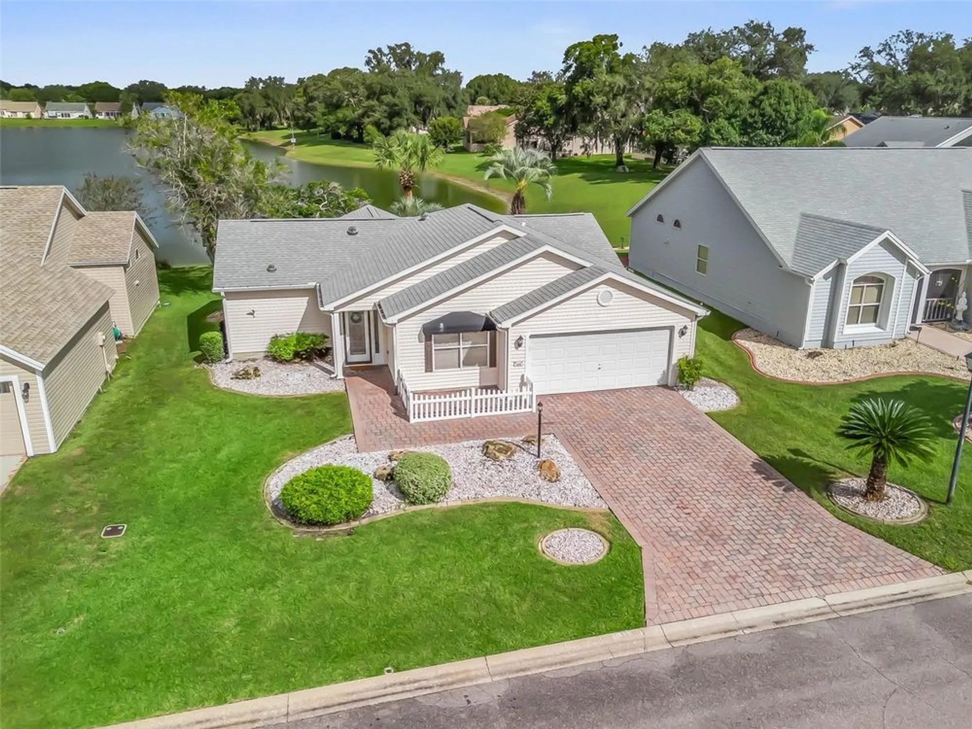 Property Slideshow image 50 of 51 | 1013 del rio dr, Lady Lake, FL, 32159