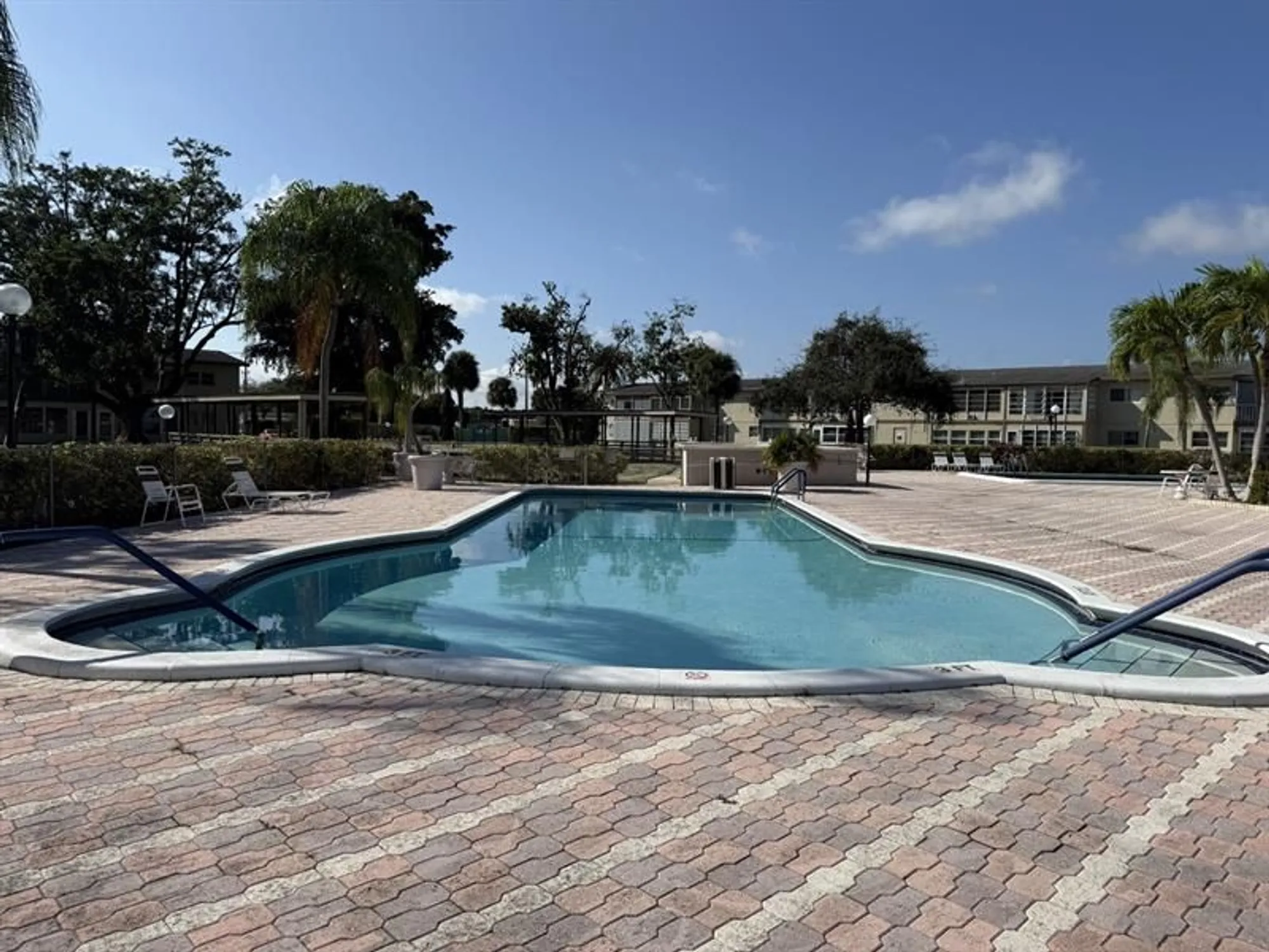Property Slideshow image 15 of 18 | 601 nw 76th ter 208, Margate, FL, 33063