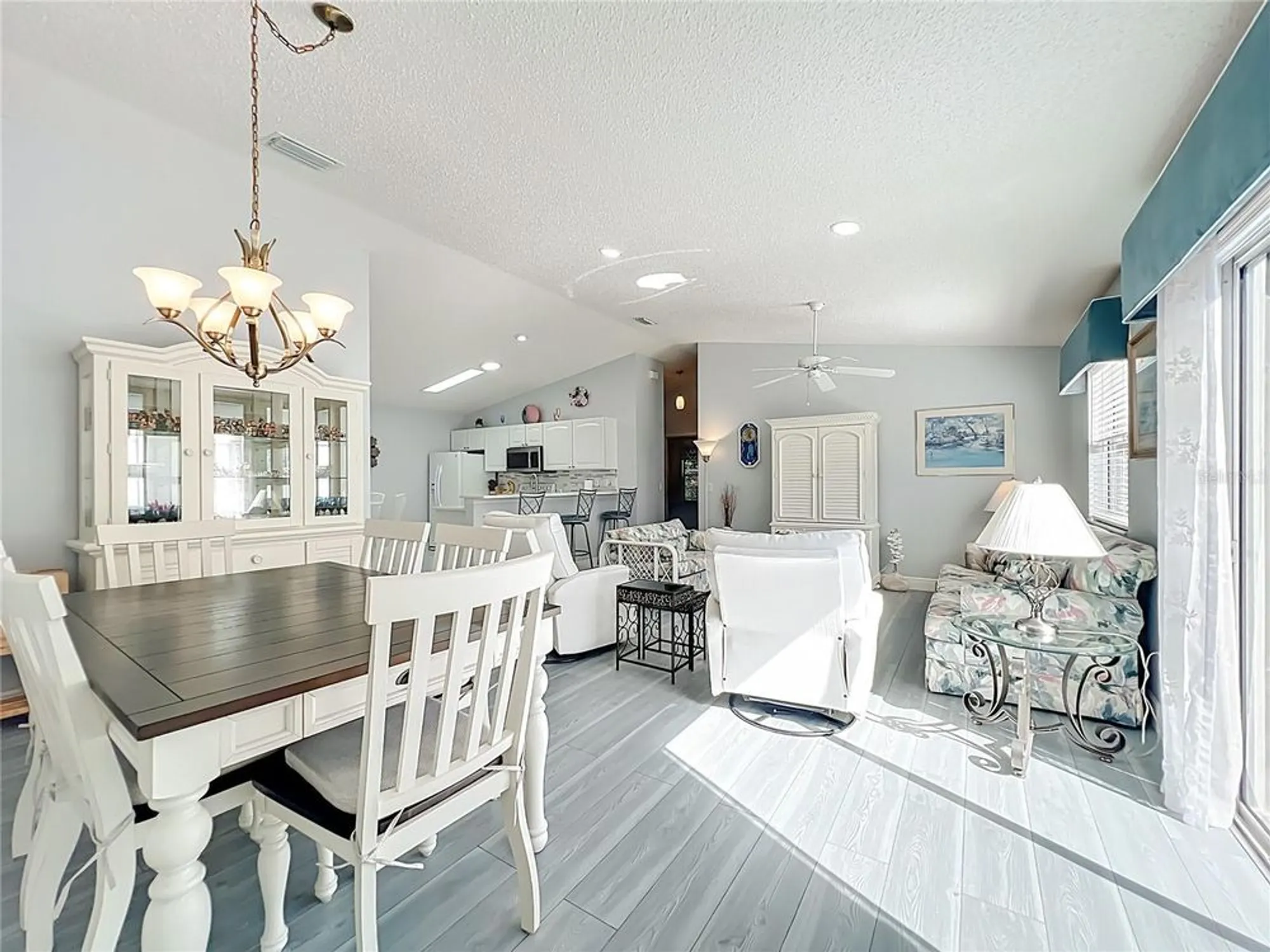 Property Slideshow image 10 of 45 | 17271 se 93rd demoss ct, The Villages, FL, 32162